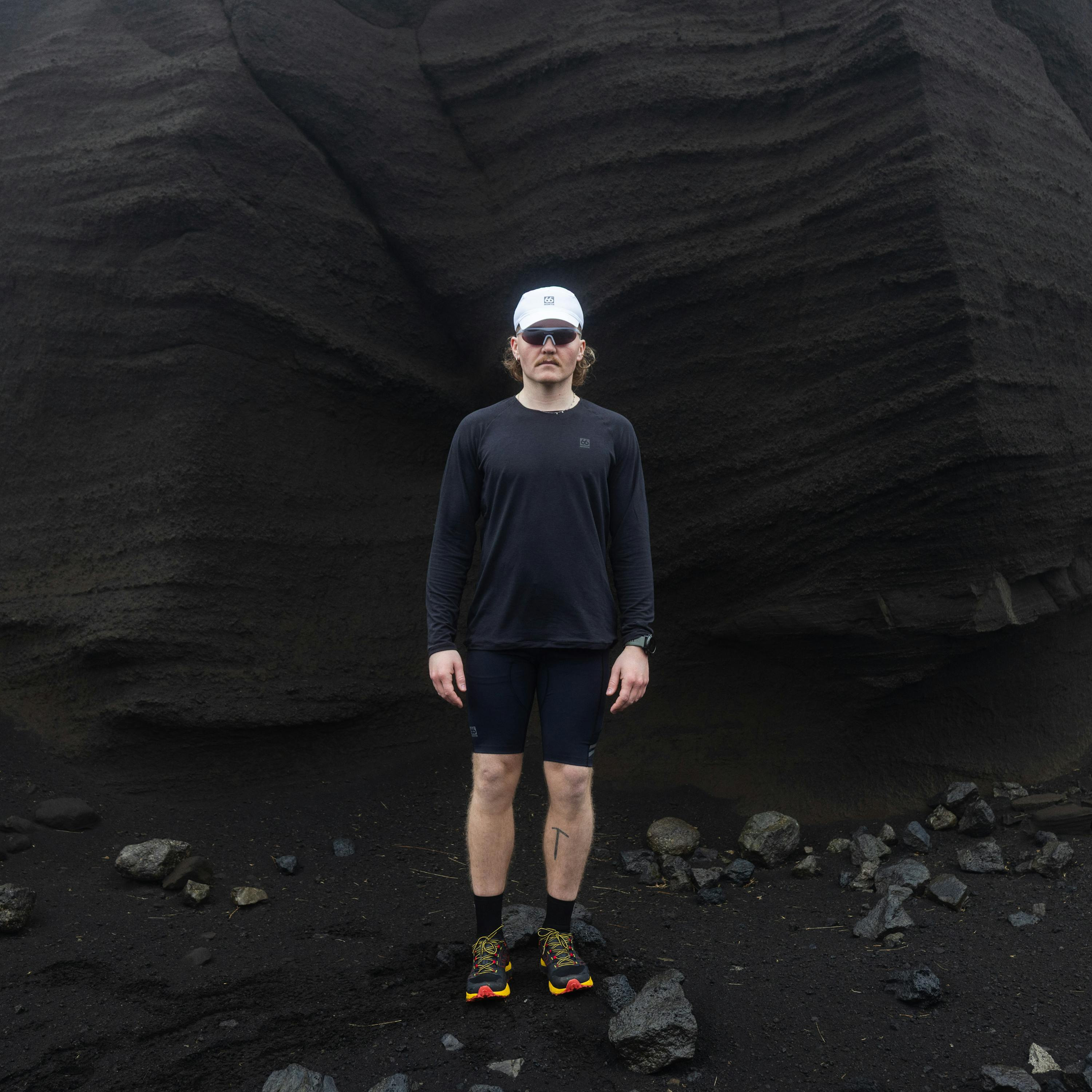 Helgafell Longsleeve Baselayer (Unisex) - 3