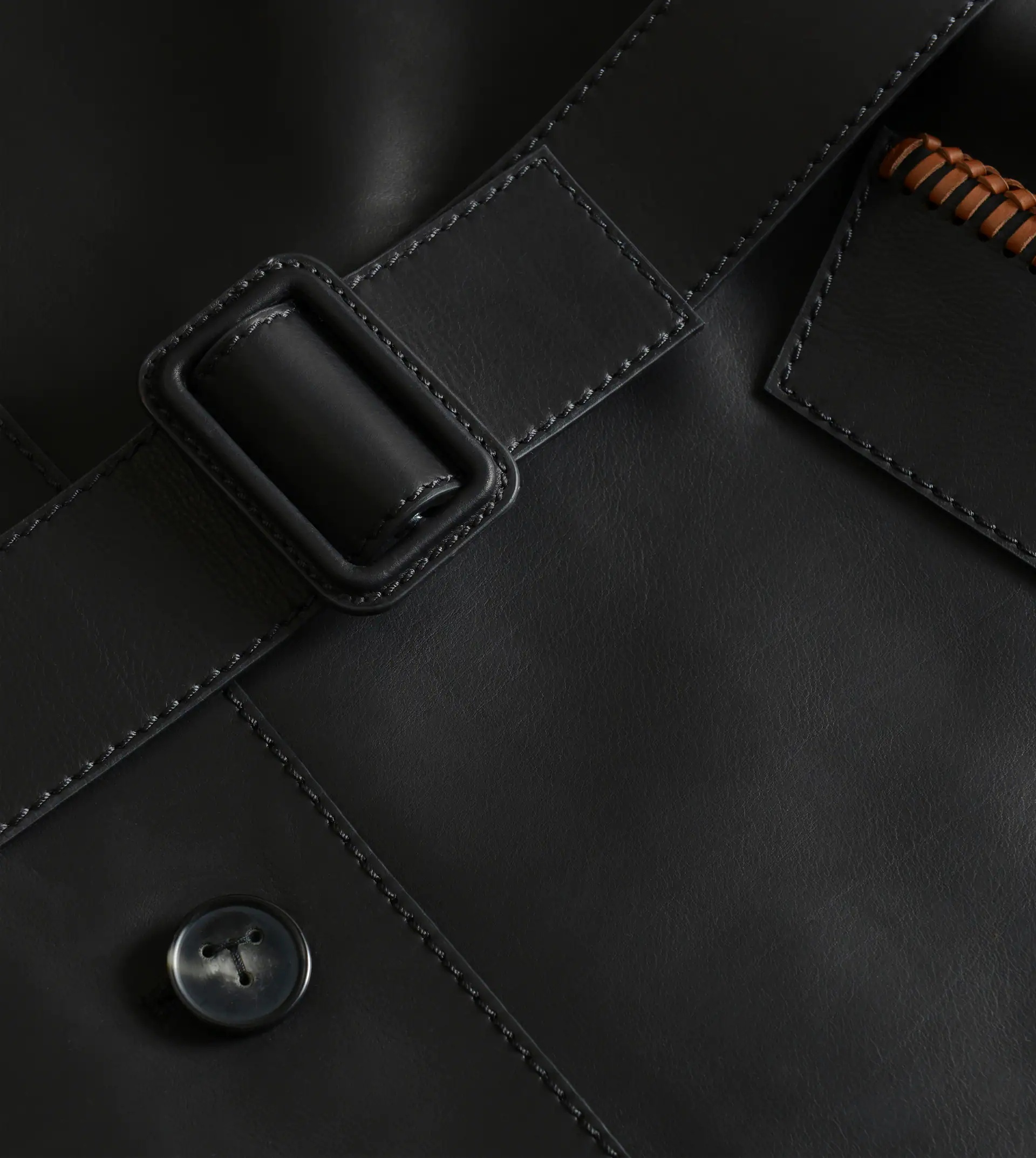 TRENCH IN LEATHER - BLACK - 3