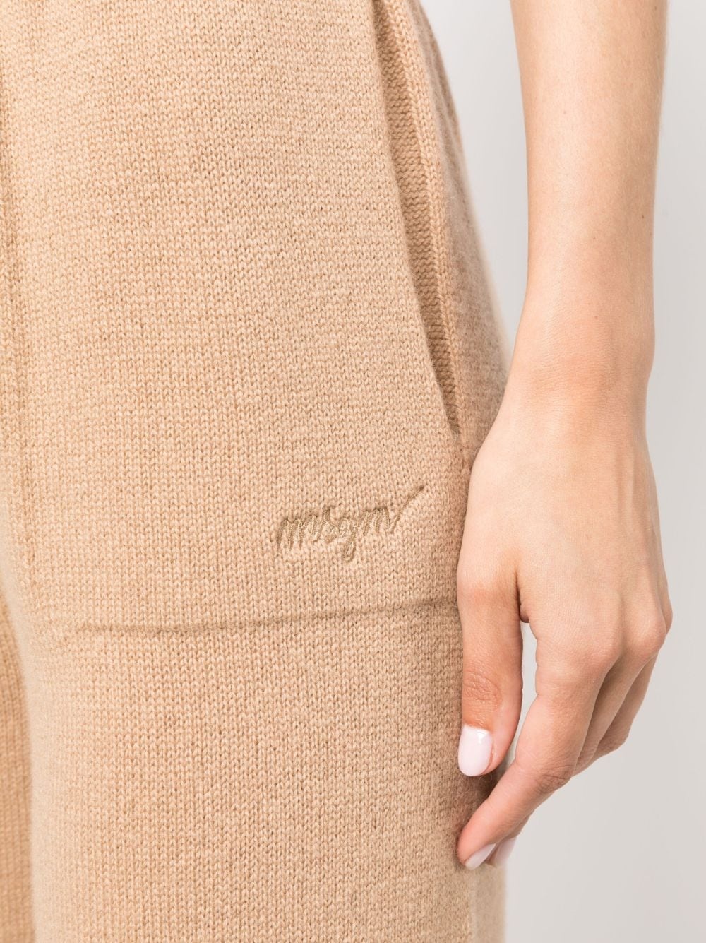 embroidered-logo knit trousers - 5