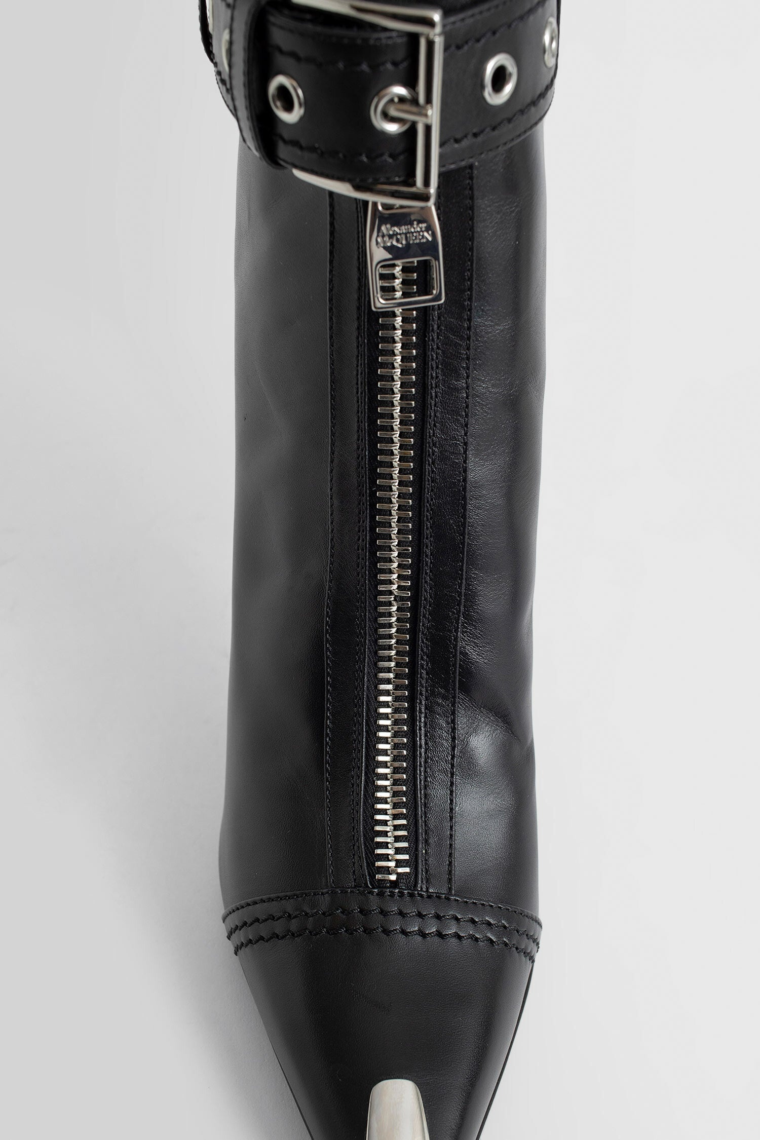 ALEXANDER MCQUEEN WOMAN BLACK BOOTS - 5