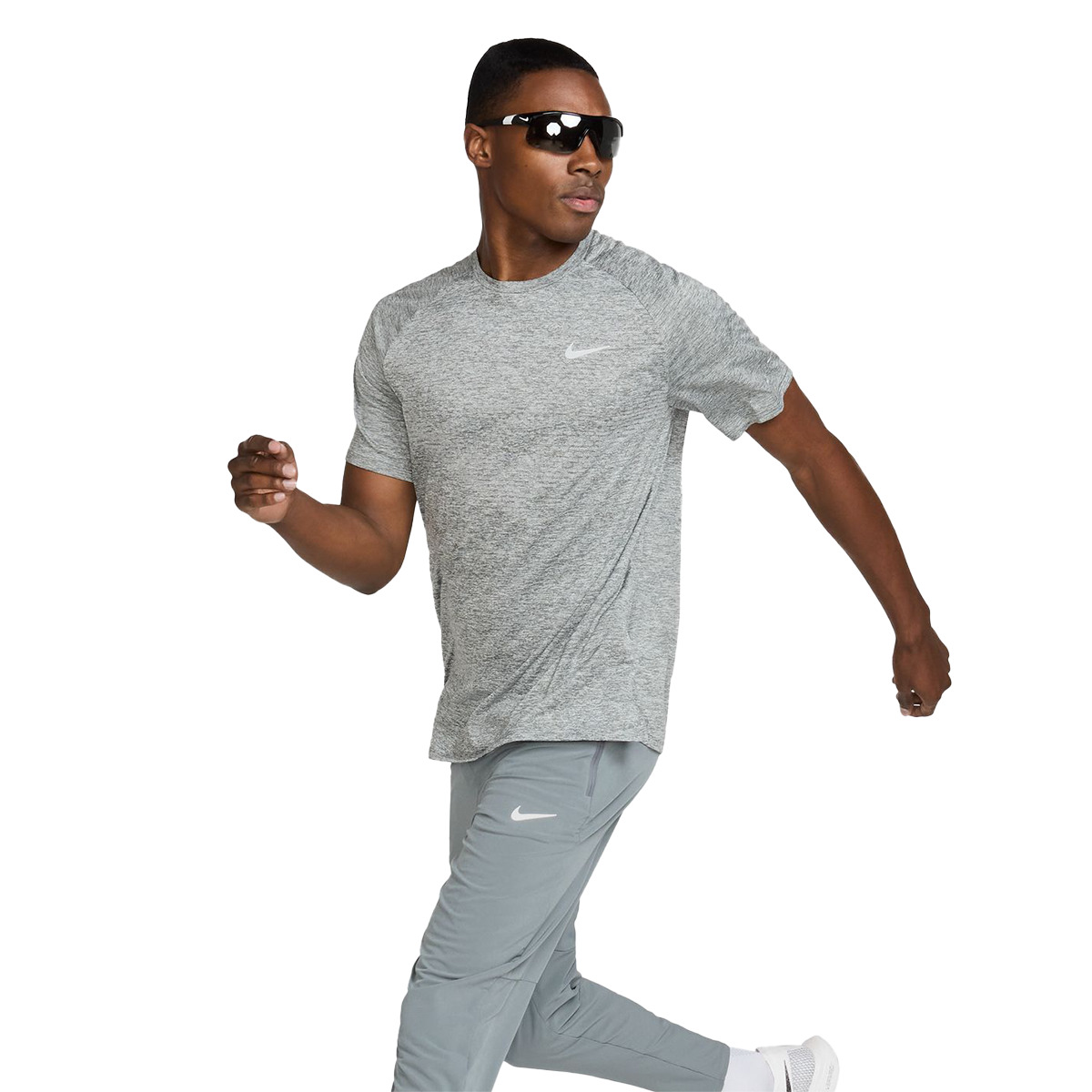 Nike Stride Shortsleeve - 2