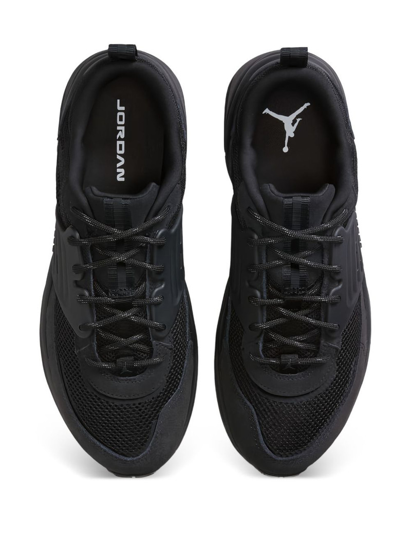 Jordan Trunner O/S low-top sneakers outlook