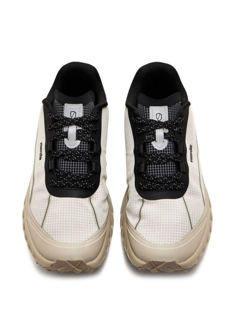 lace-up sneakers 3