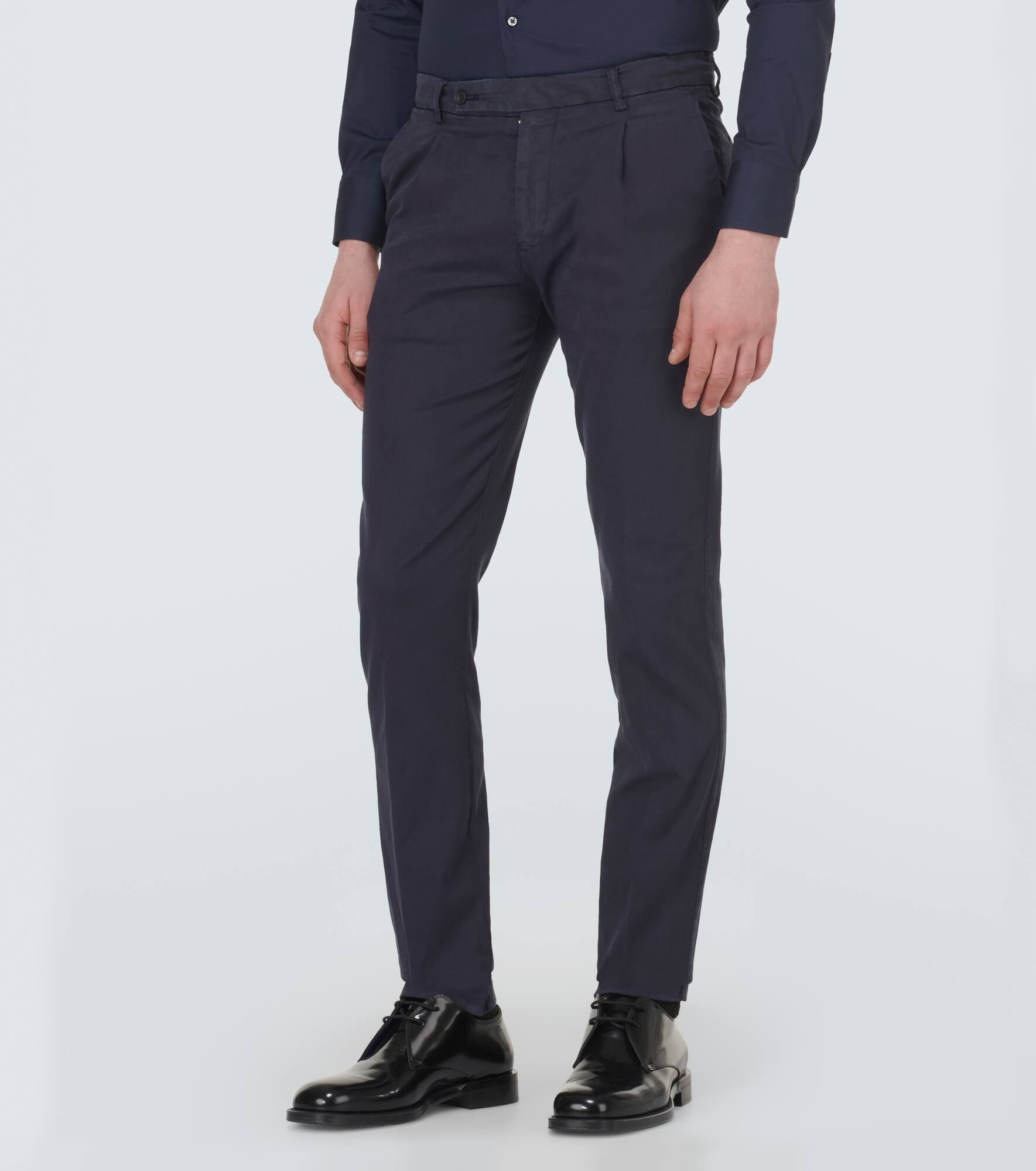 Mid-rise slim chinos - 3