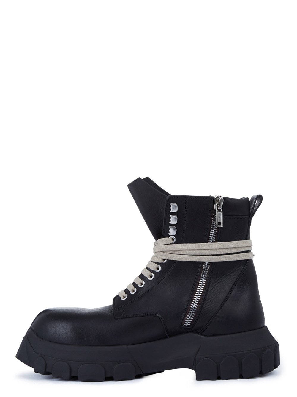 BOOTS - 3