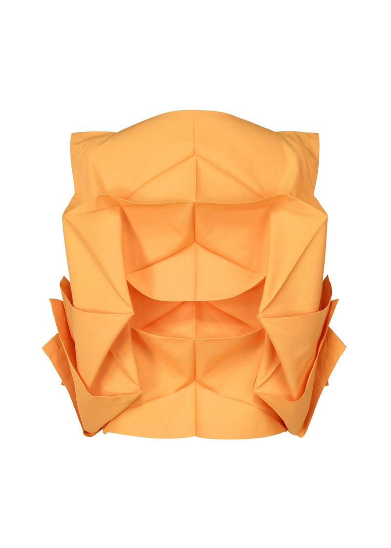132 5. ISSEY MIYAKE NO.7 TOP outlook