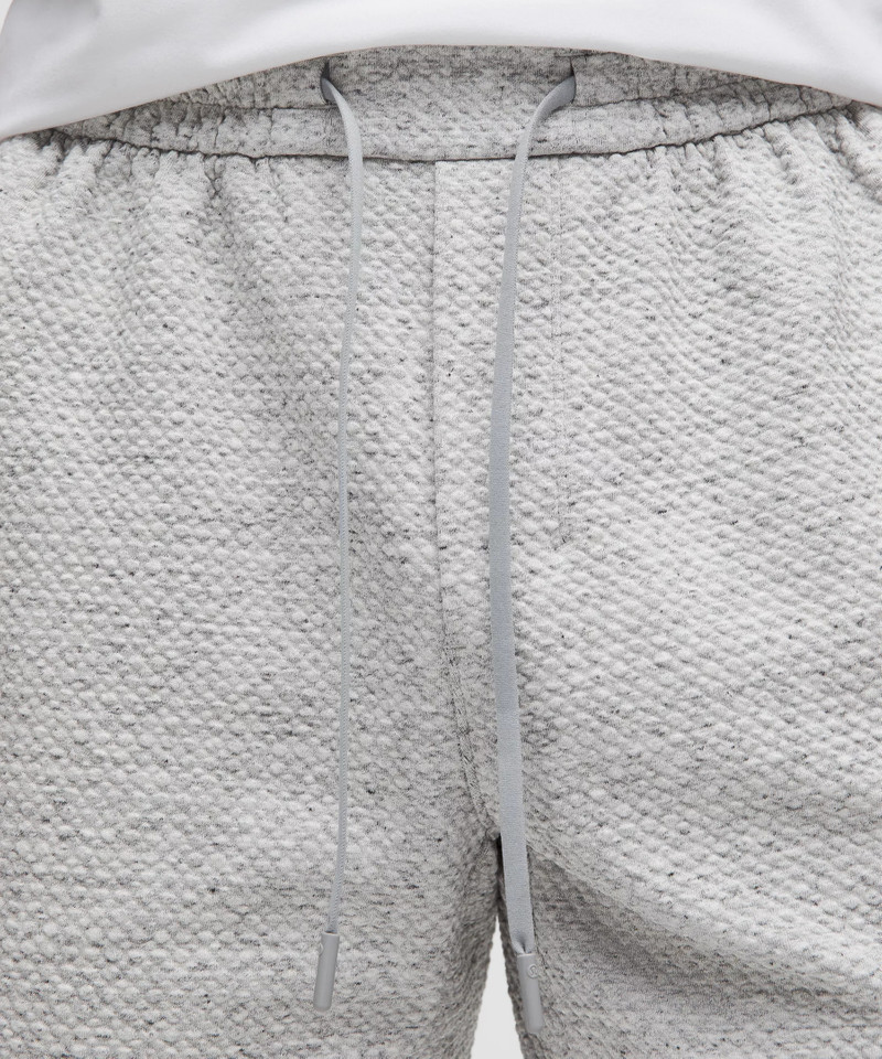 Textured Double-Knit Cotton Short 7" 4