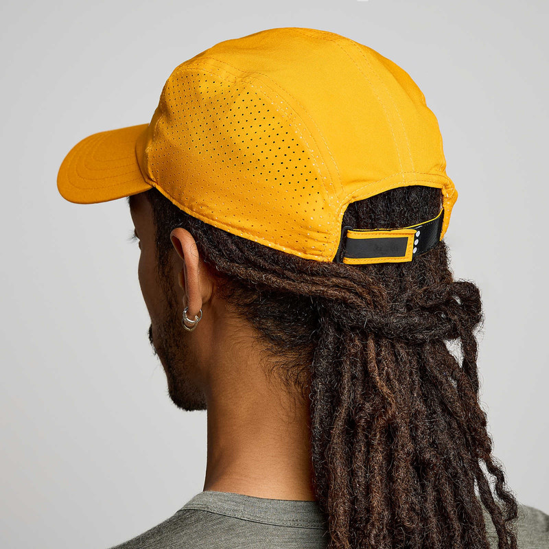 Saucony Outpace Hat outlook