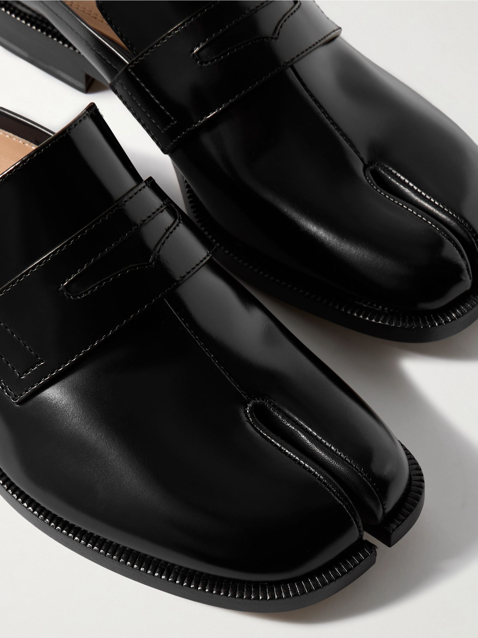 Tabi split-toe glossed-leather slippers Black - 4