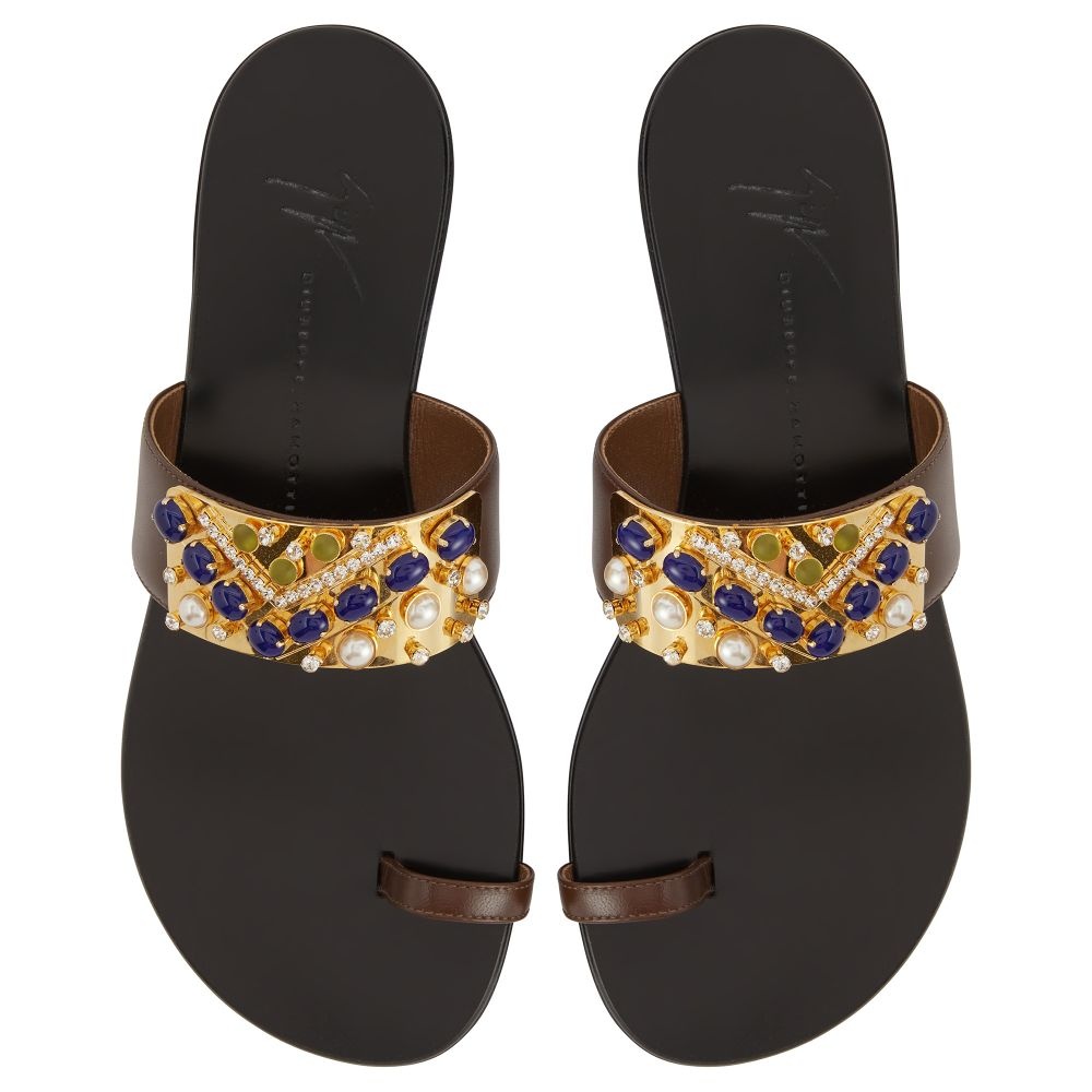 Nefertiti Flat - 4
