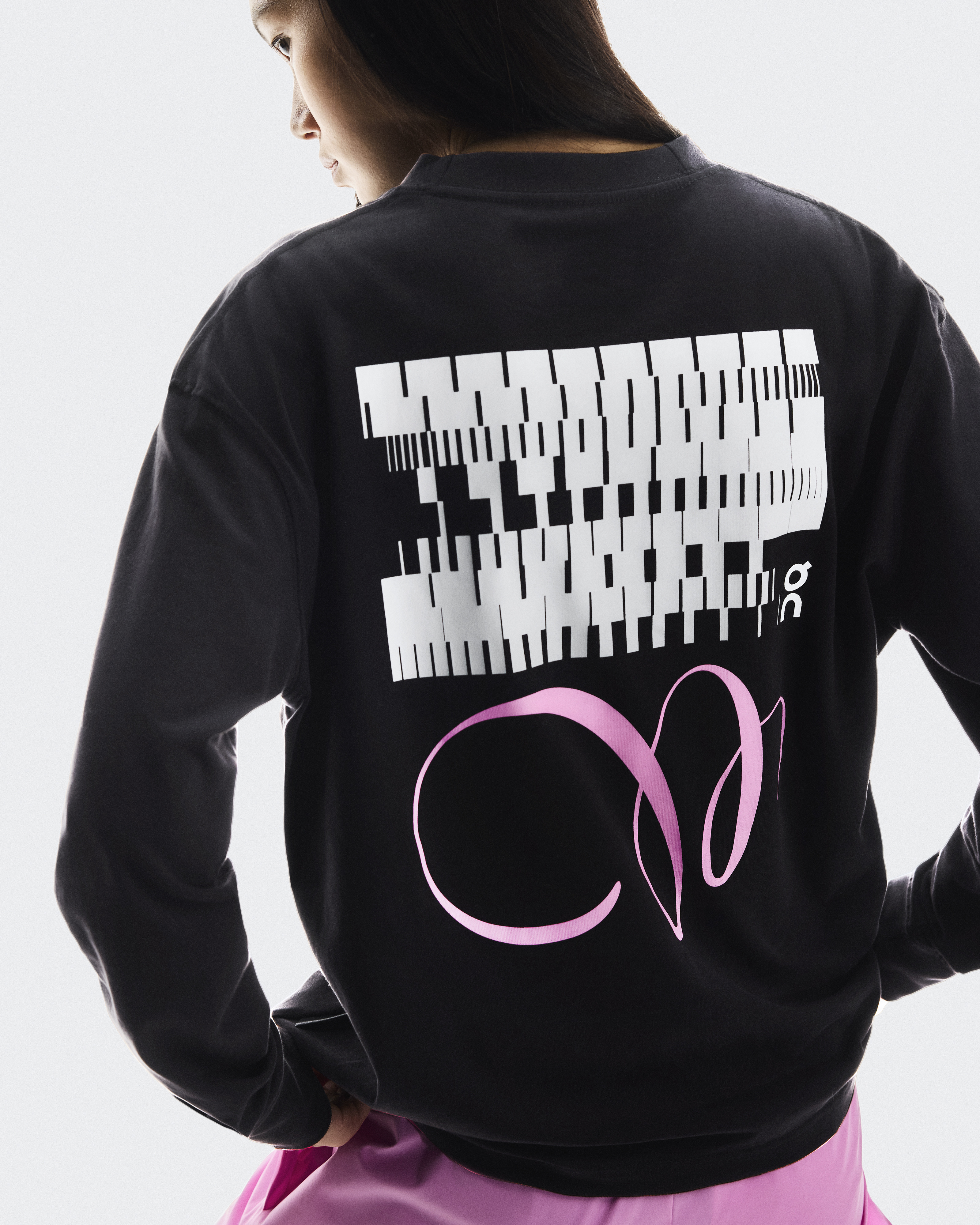 Club Long-T Graphic - 4