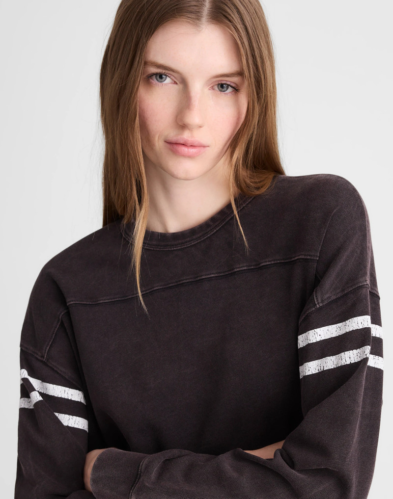 The Relaxed Crewneck Long Sleeve Tee 2