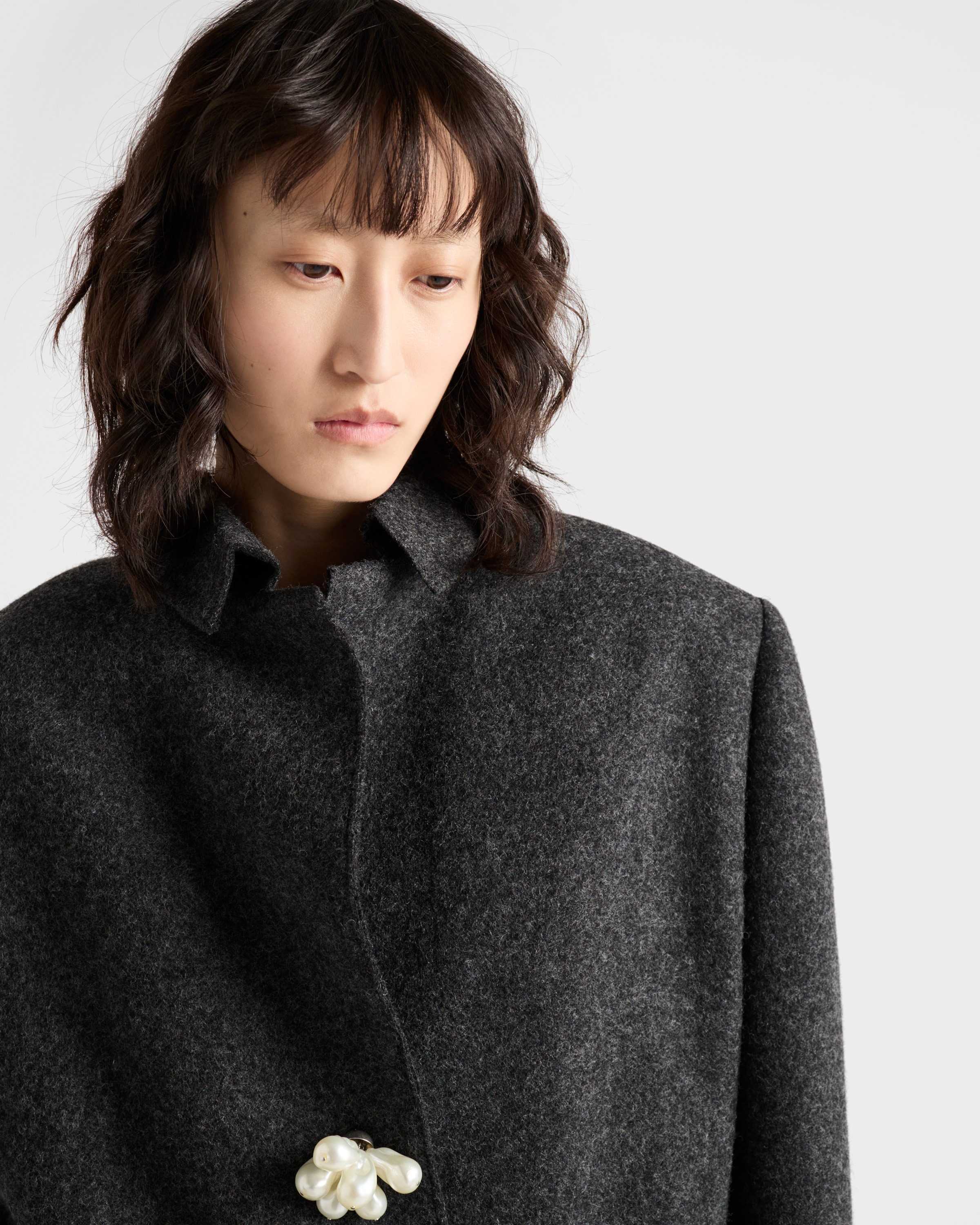 Shetland wool coat with jewel buttons - 3