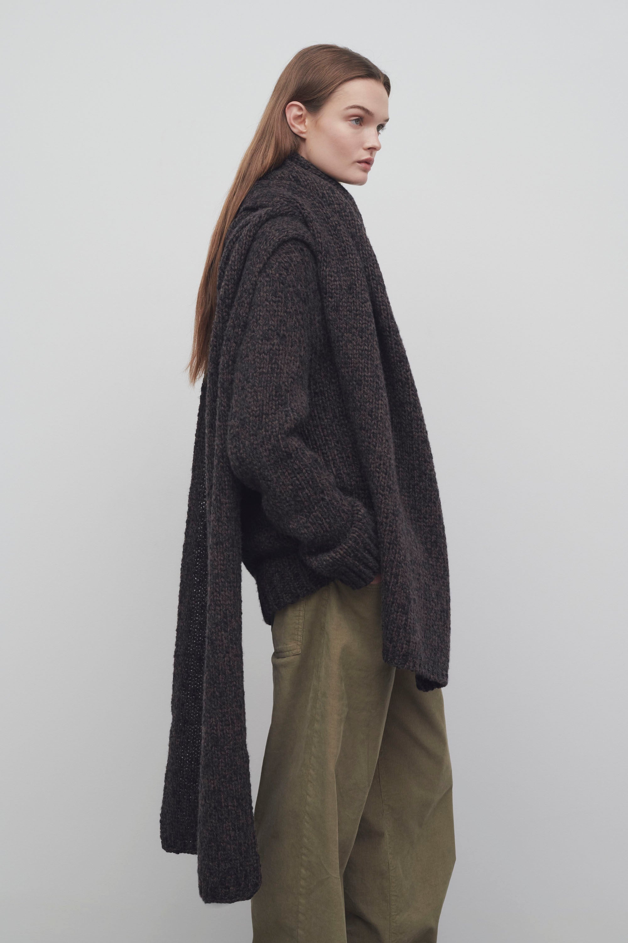 Hobe Scarf in Cashmere - 4