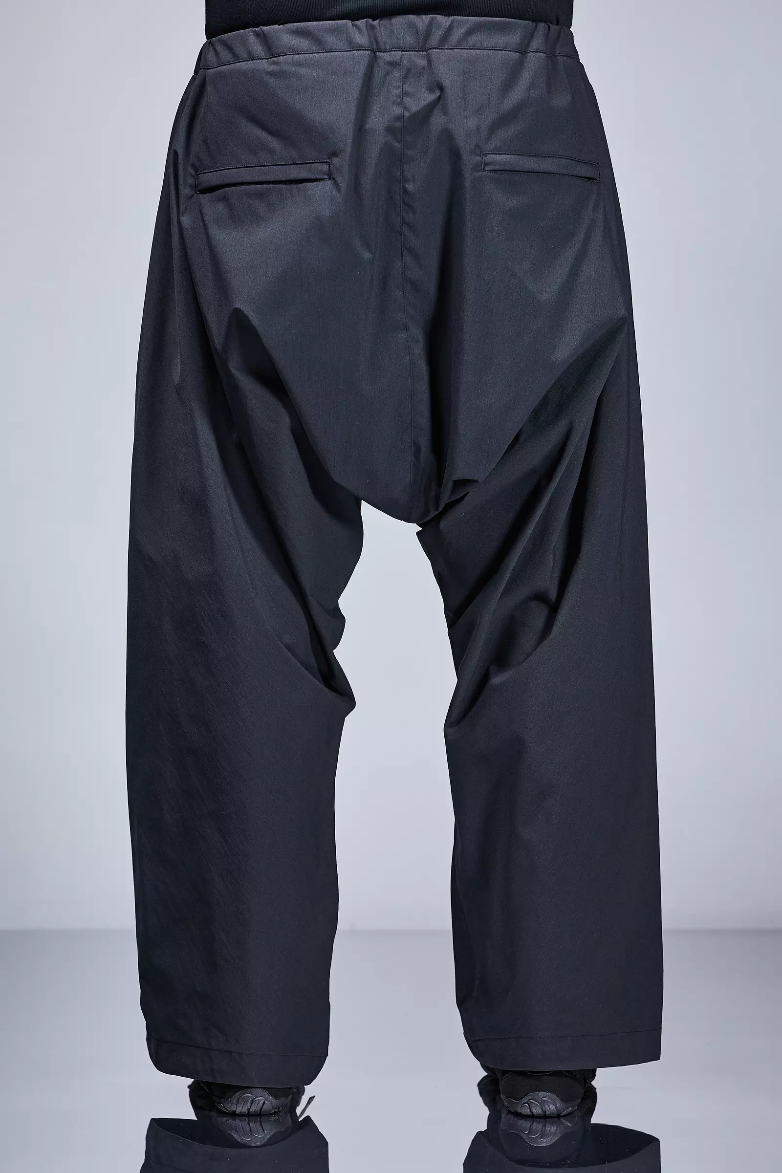 P30BL-E Encapsulated Nylon Ultrawide Drawcord Trouser Black - 7