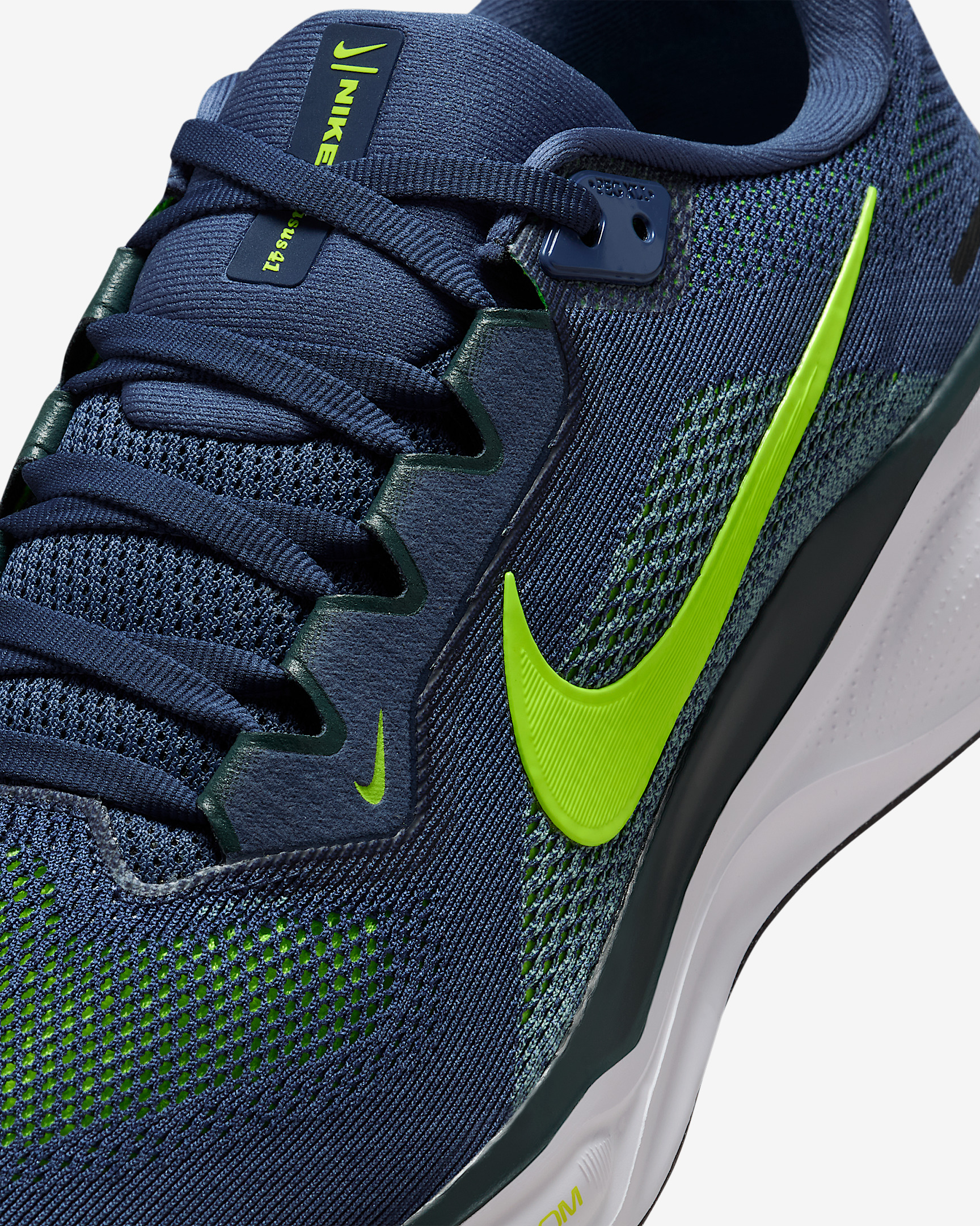Nike Pegasus 41 Men's Road Running Shoes - 7