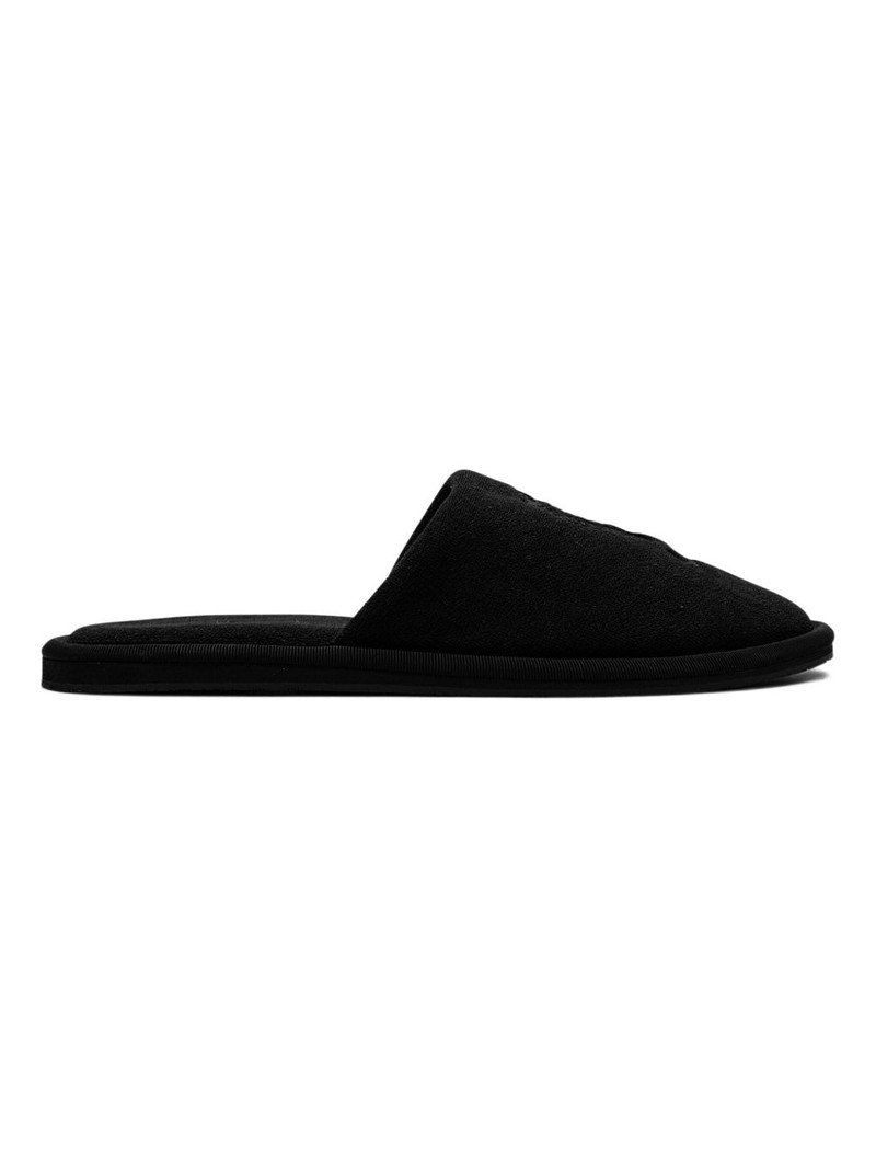 New York Hotel slippers 1