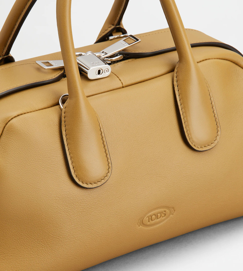 TOD'S DARSENA IN LEATHER SMALL - BROWN 6
