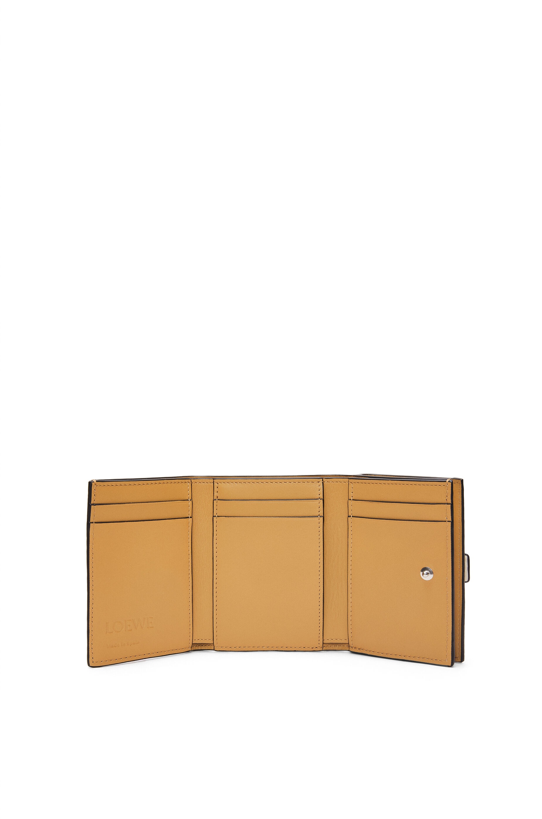 Trifold wallet in soft grained calfskin - 2