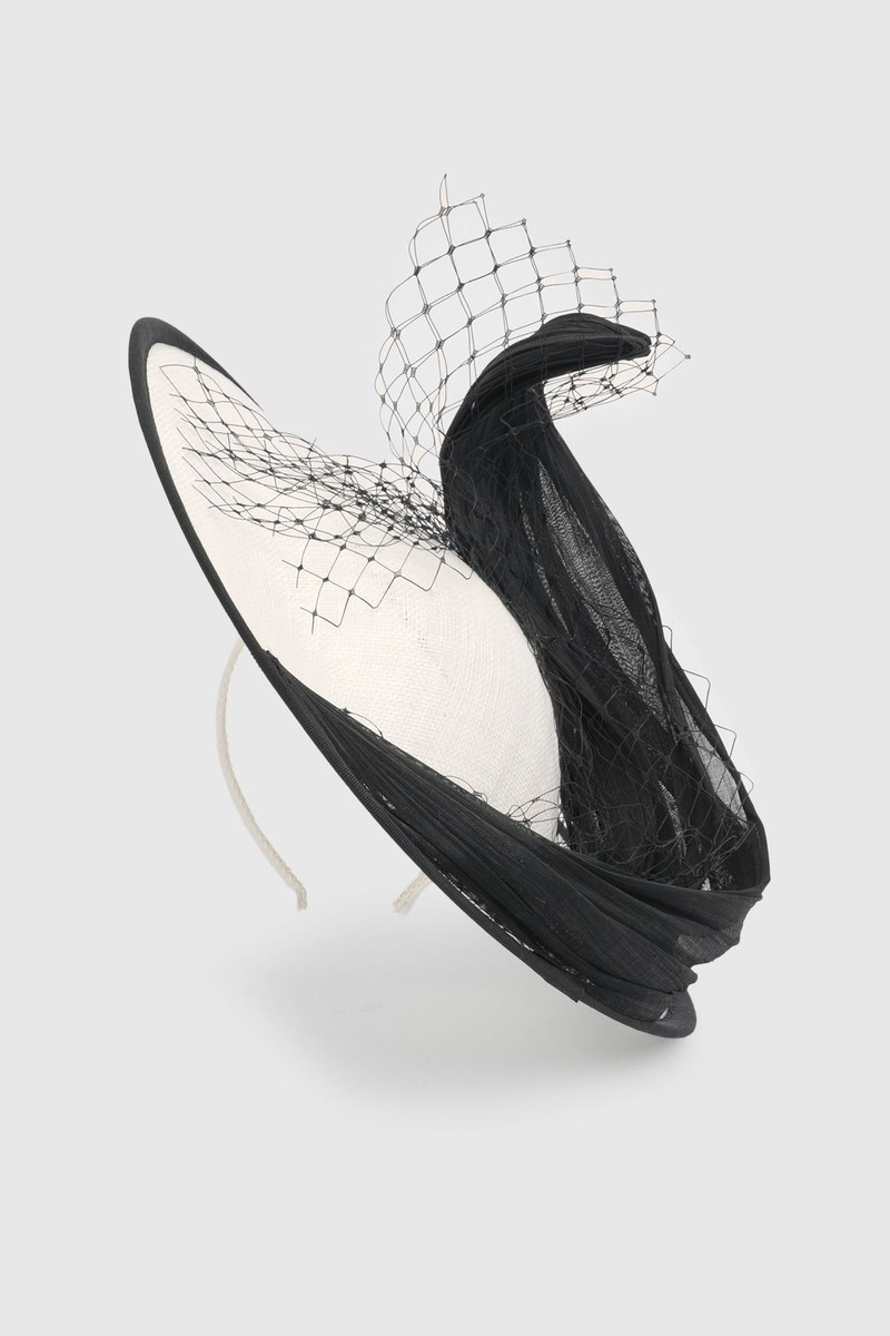 Detail Fascinator 2