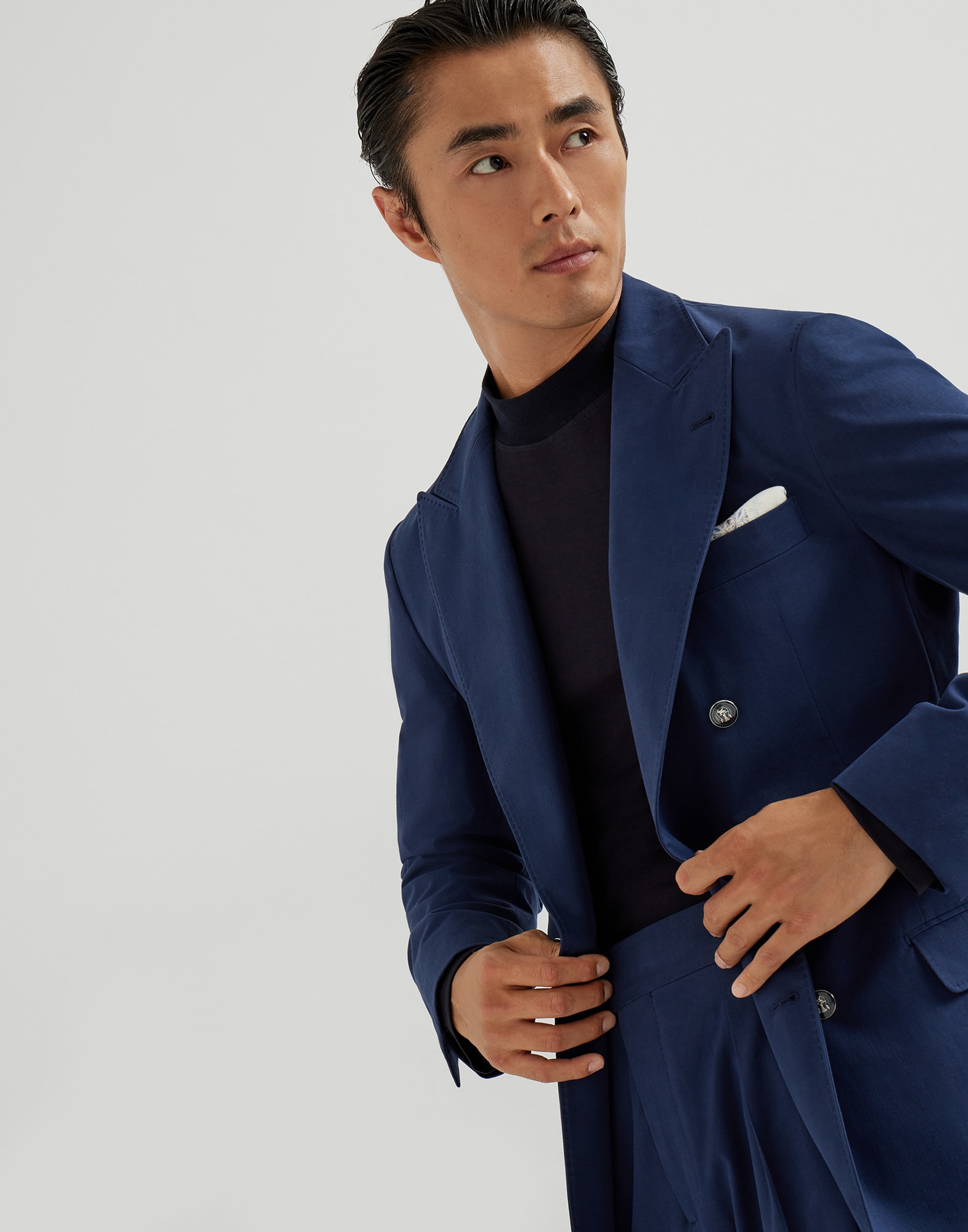 Comfort cotton and cashmere gabardine one-and-a-half breasted deconstructed blazer with metal button - 4