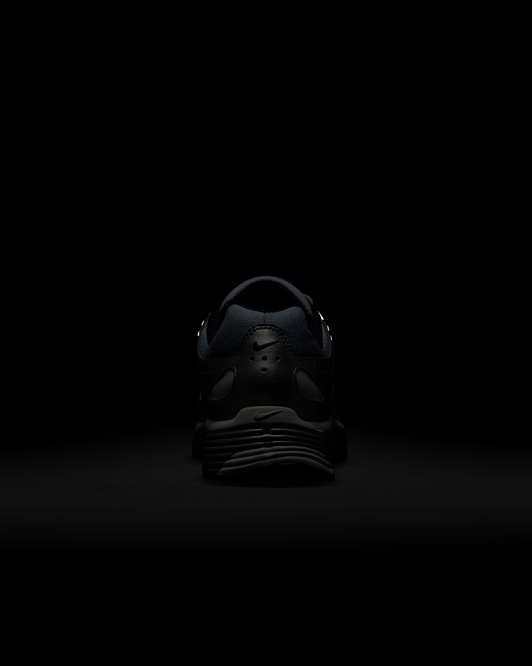 Nike P-6000 Men's Shoes - 10