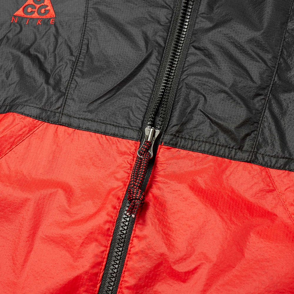 Nike ACG Lightweight Jacket - 3