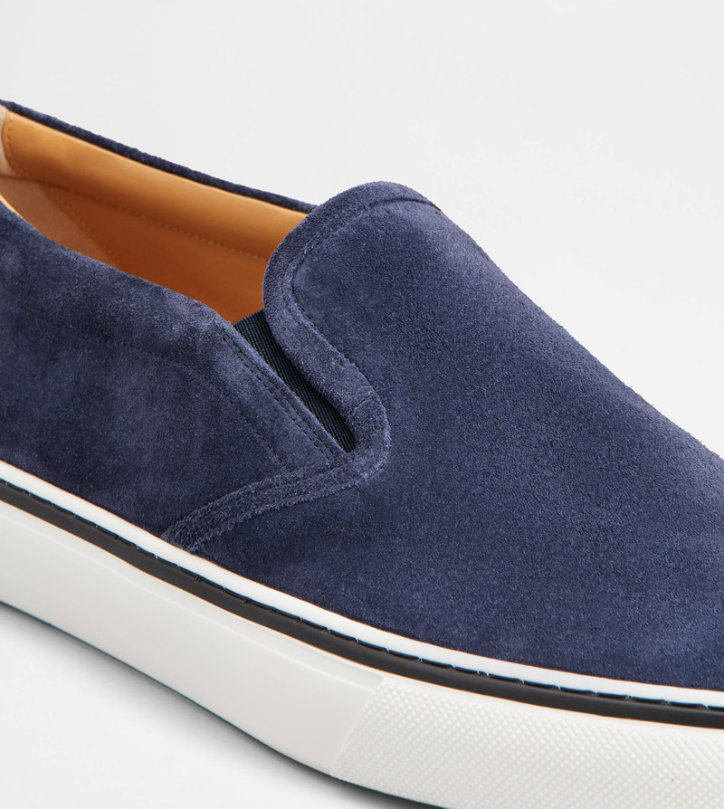 SLIP-ONS IN SUEDE - BLUE 5