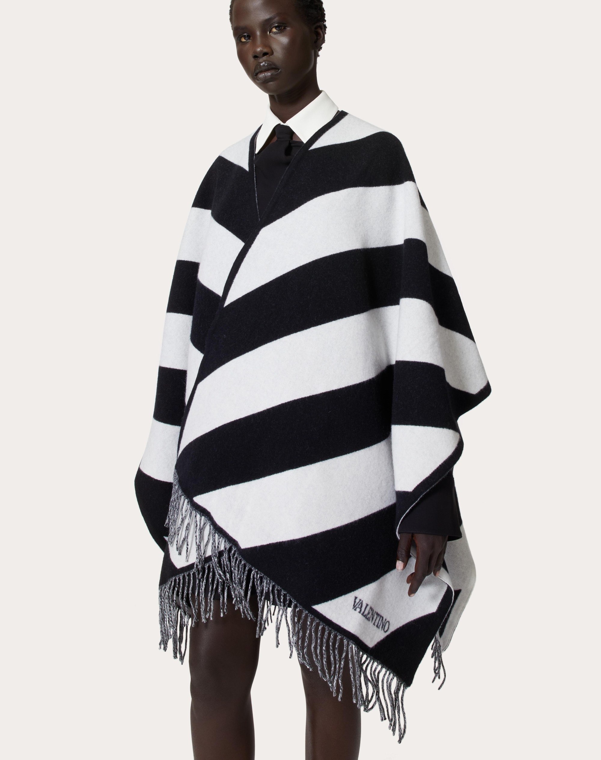 STRHYPE WOOL PONCHO - 4