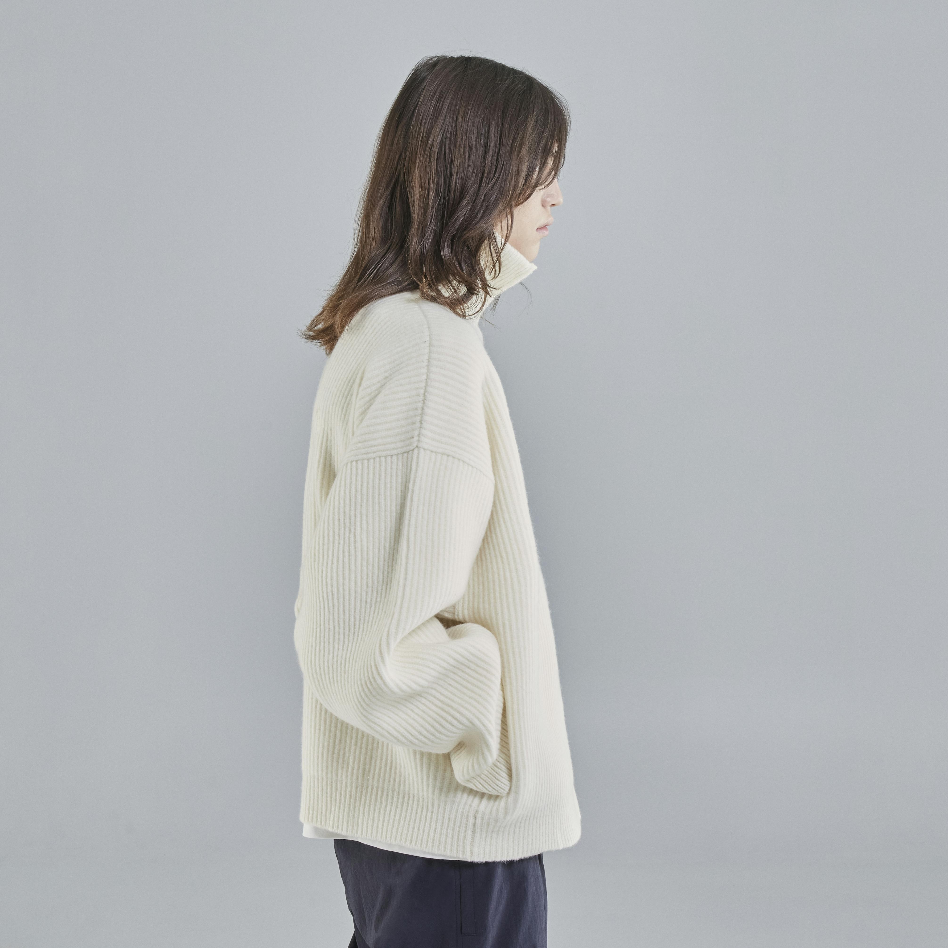 Vonarstræti Zipped Wool Sweater (Unisex) - 5