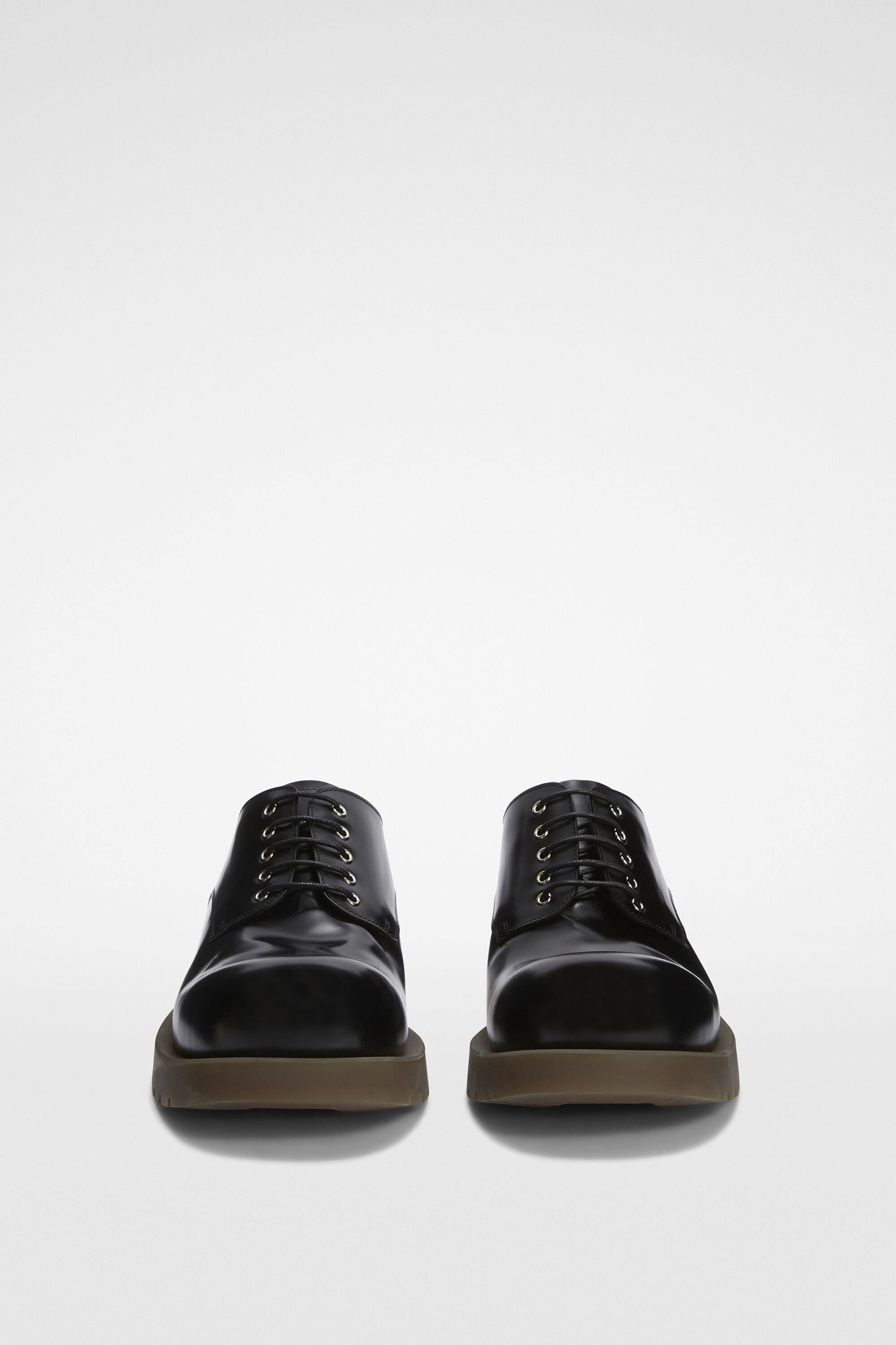 Lace-Up Shoe - 3