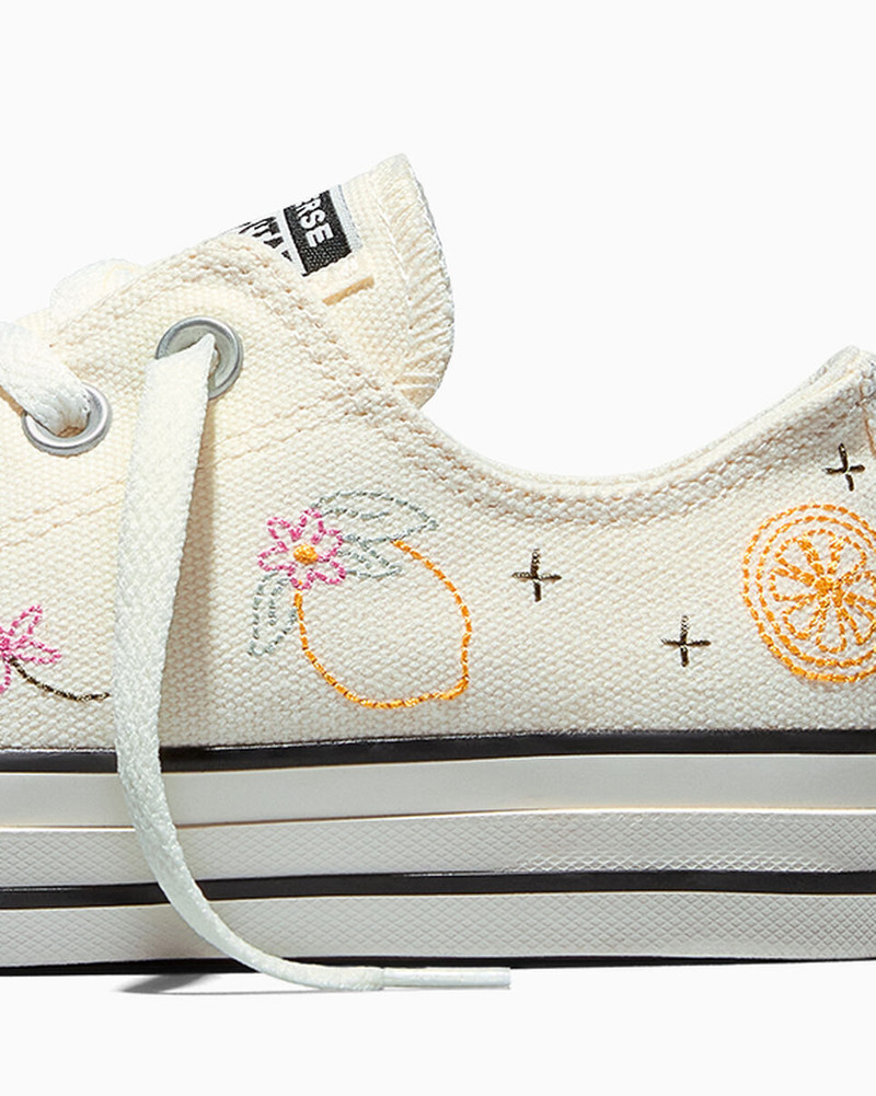 Chuck Taylor All Star Embroidered Market Essentials 6