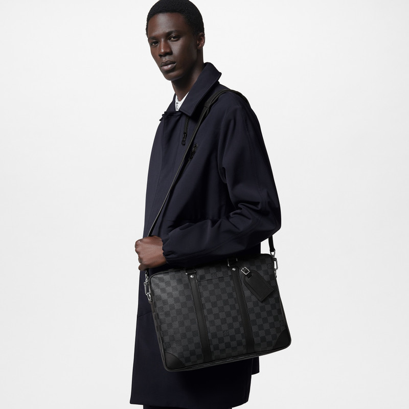 Louis Vuitton Porte-Documents Voyage PM outlook