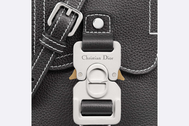 Saddle Vertical Pouch with Strap 5