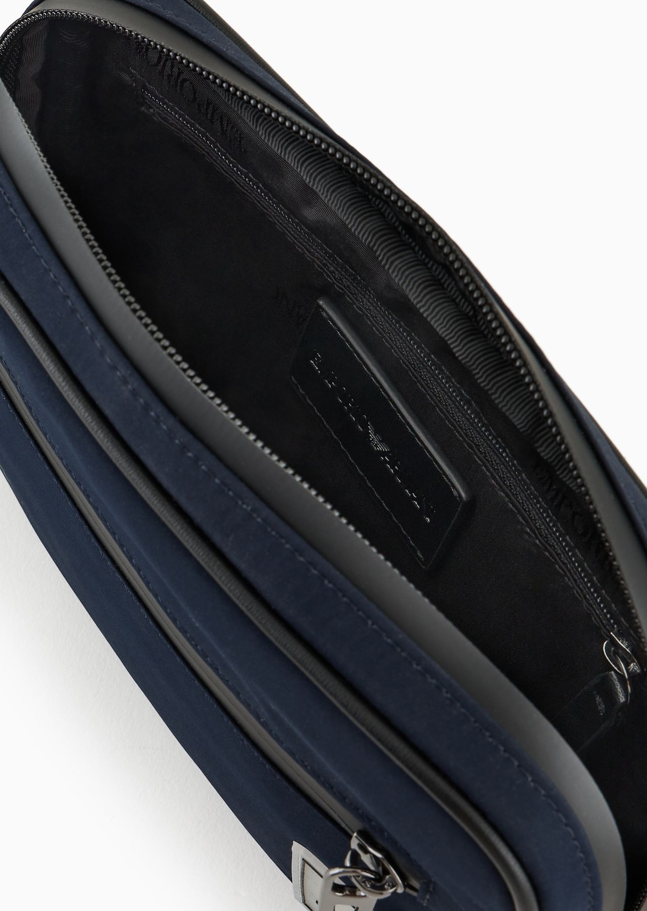 Travel Essentials nylon belt bag 4