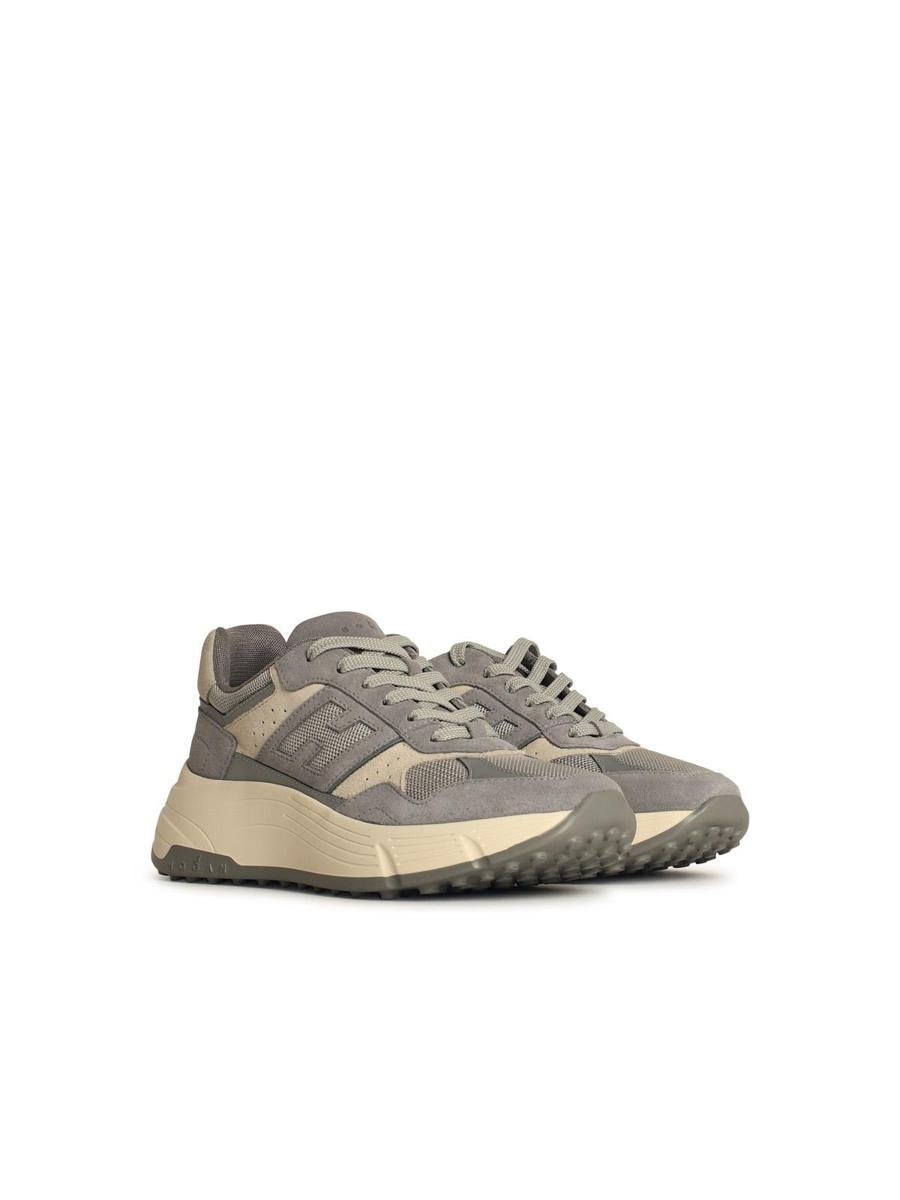 【送料&関税込】Hogan H669 Sneakers Hogan H669 suede and leather sneakers Hogan