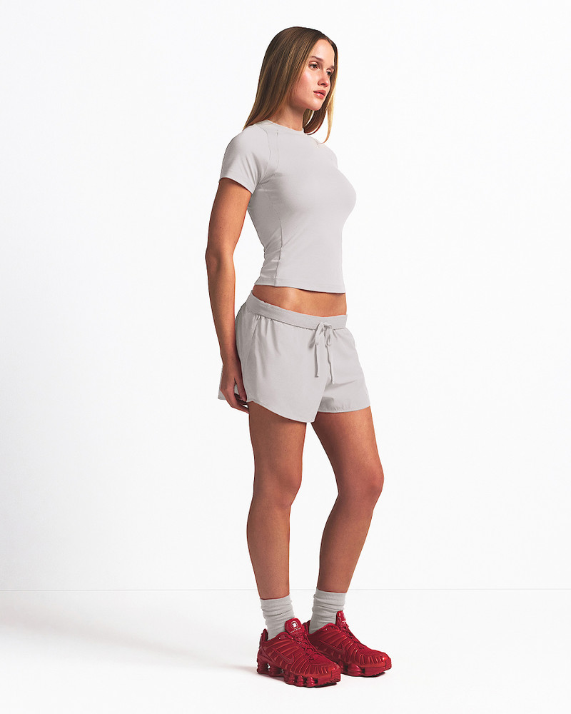 NikeSKIMS Woven Nylon Women's 2.5" Runner Shorts 3