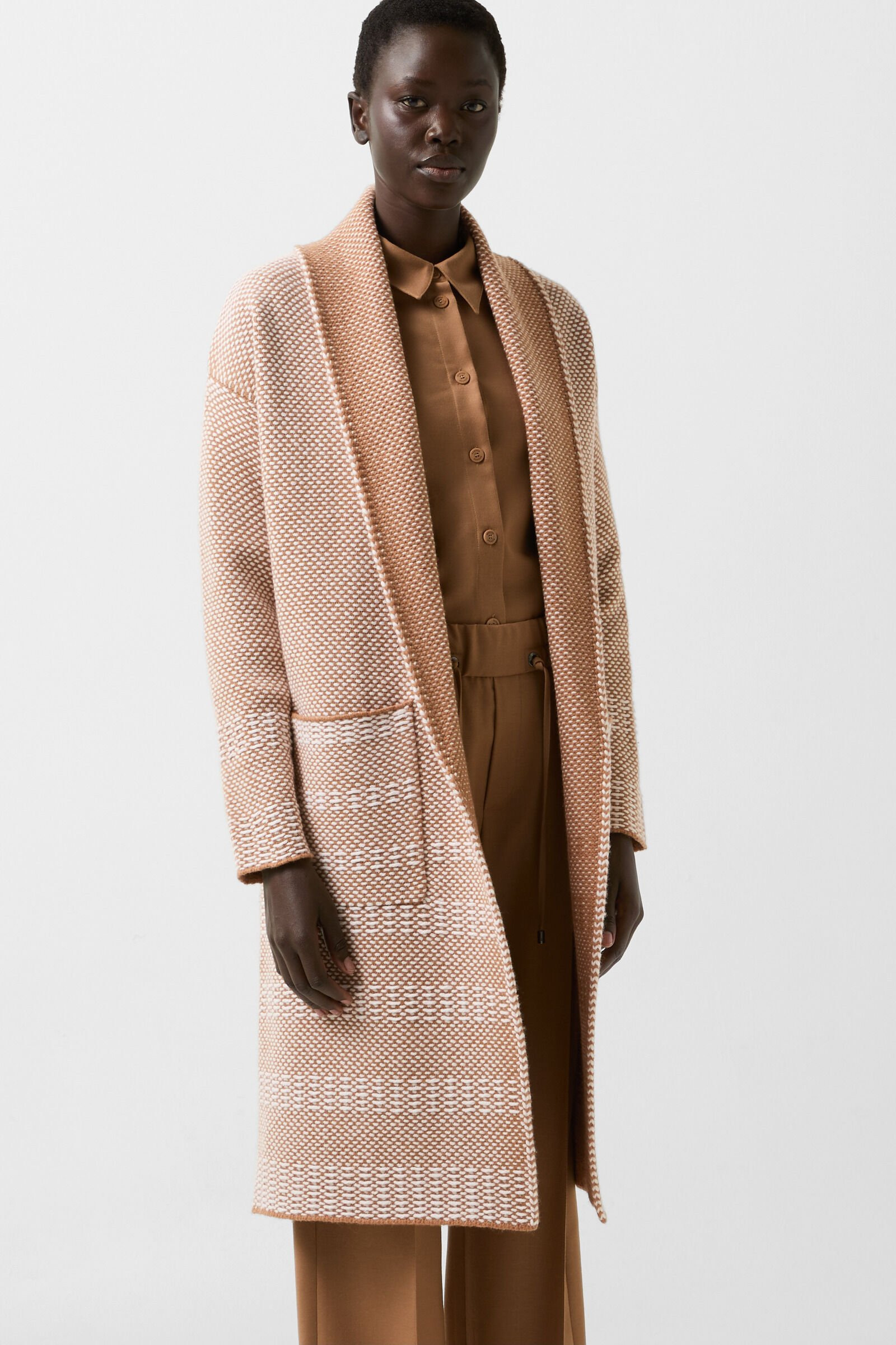 Knitted coat Lassie in Camel/Off-White - 2