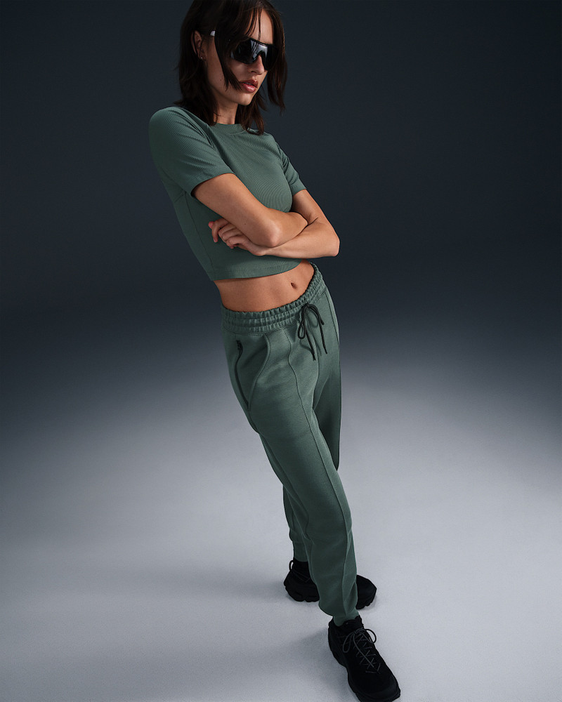 Nike Sportswear Tech Fleece Women's Mid-Rise Joggers 3