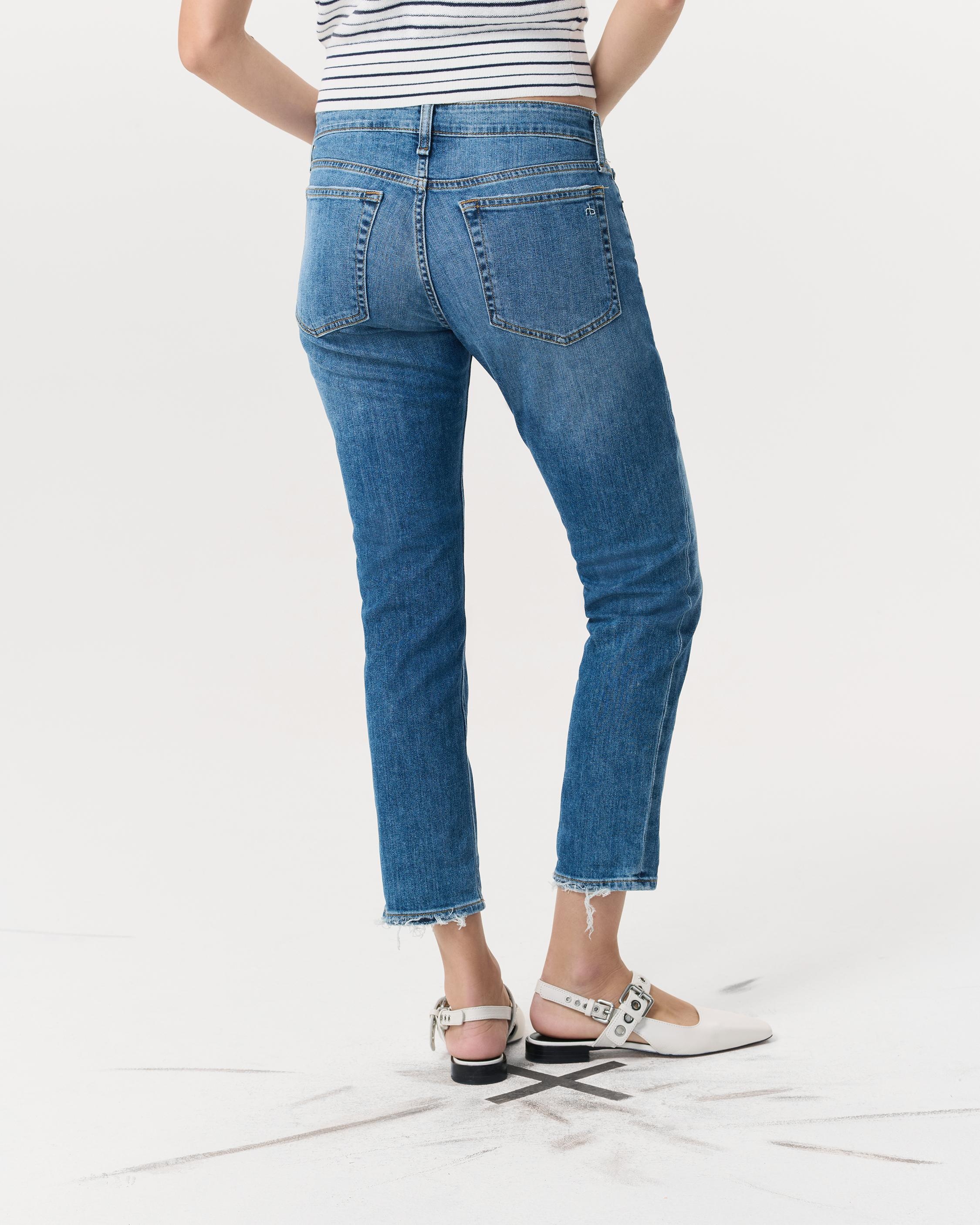 Dre Boyfriend - Julienne
Low-Rise Vintage Stretch Jean - 5