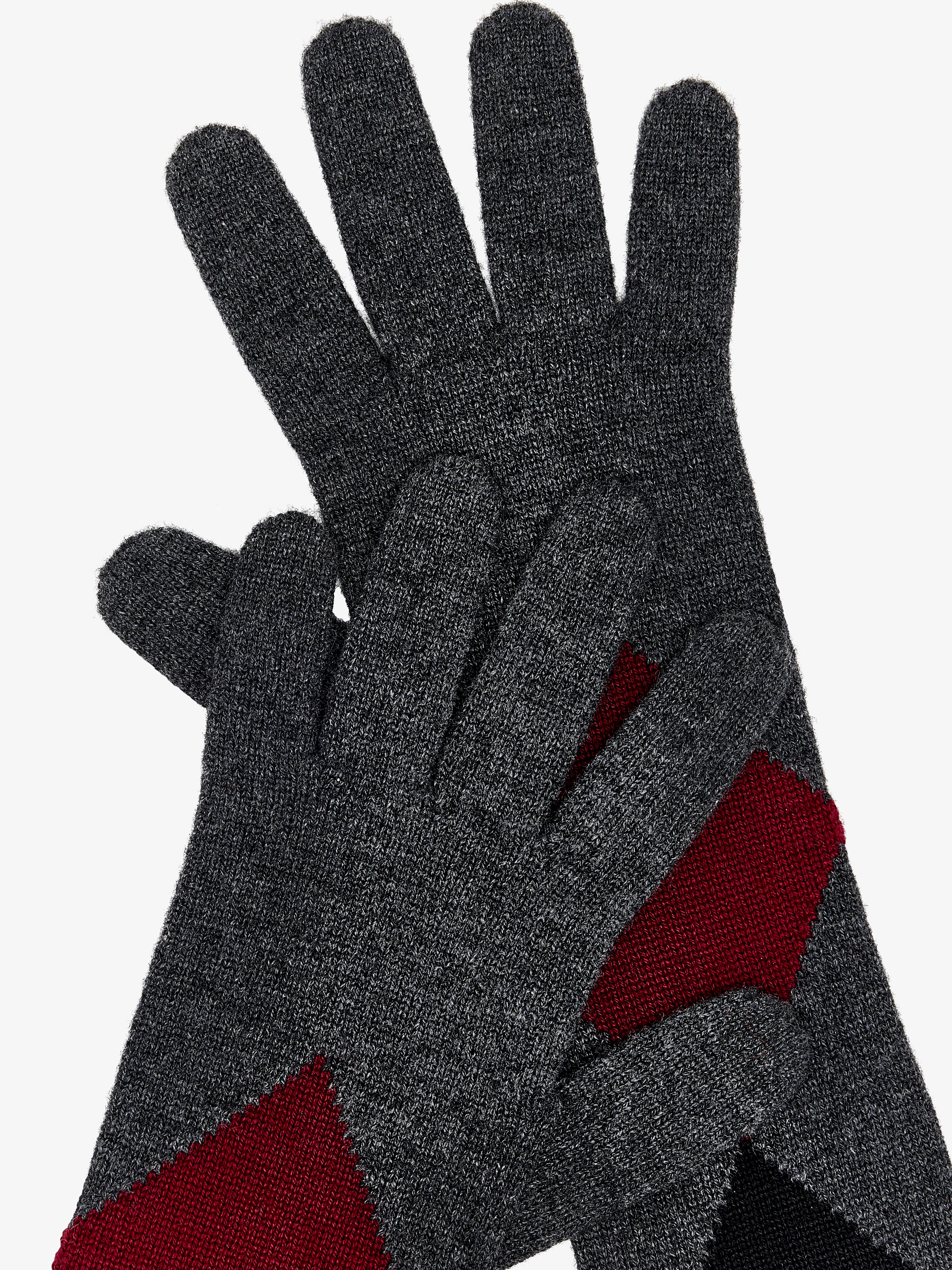 Vivian Gloves in Argyle Cashmere Knit - 2