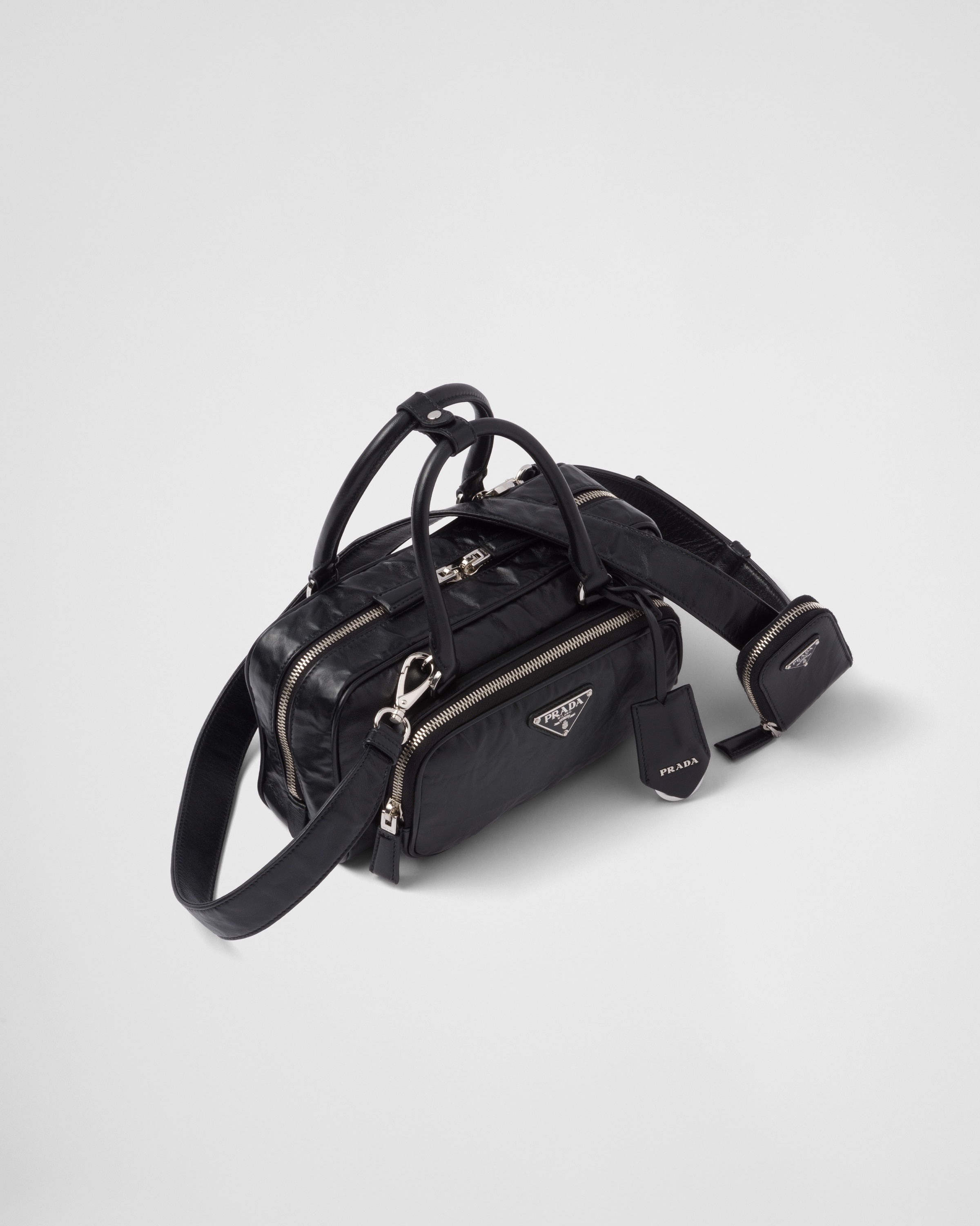 【PRADA】ANTIQUE NAPPA MULTI POKET TOP HANDLE BAG Prada Antique nappa leather multi-pocket top-handle bag