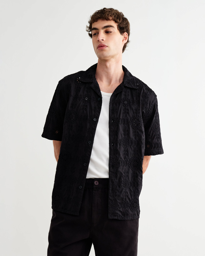 Wax London Didcot - Black Corded Lace Short-Sleeve Shirt outlook