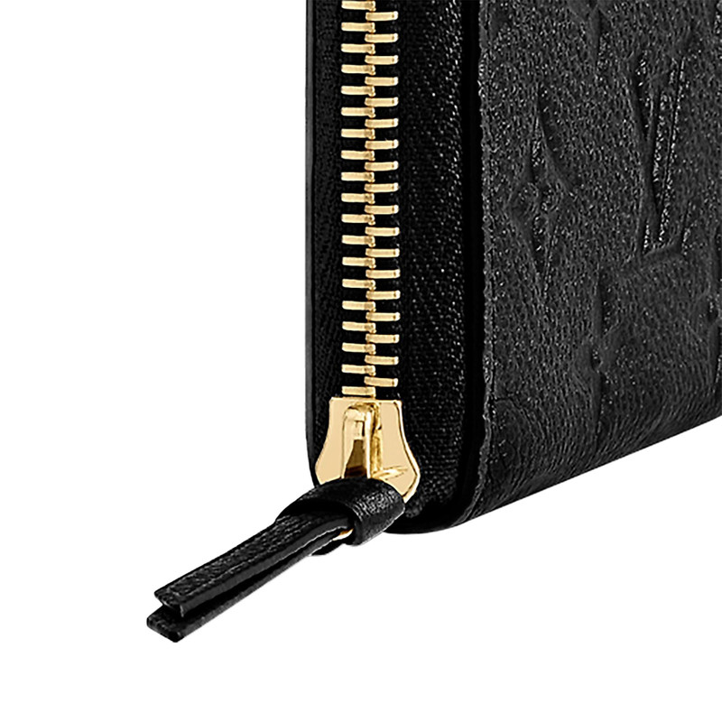 Louis Vuitton Clémence Wallet outlook