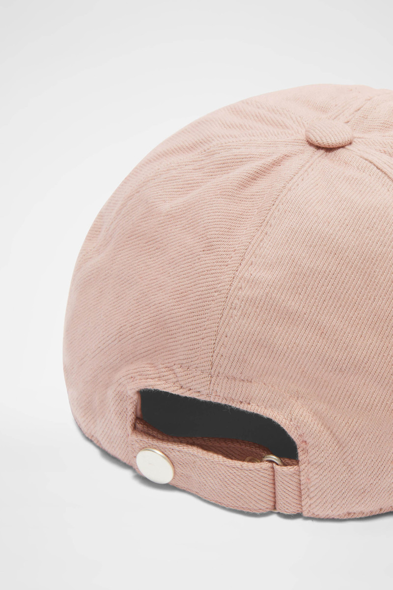 Jil Sander Cap outlook