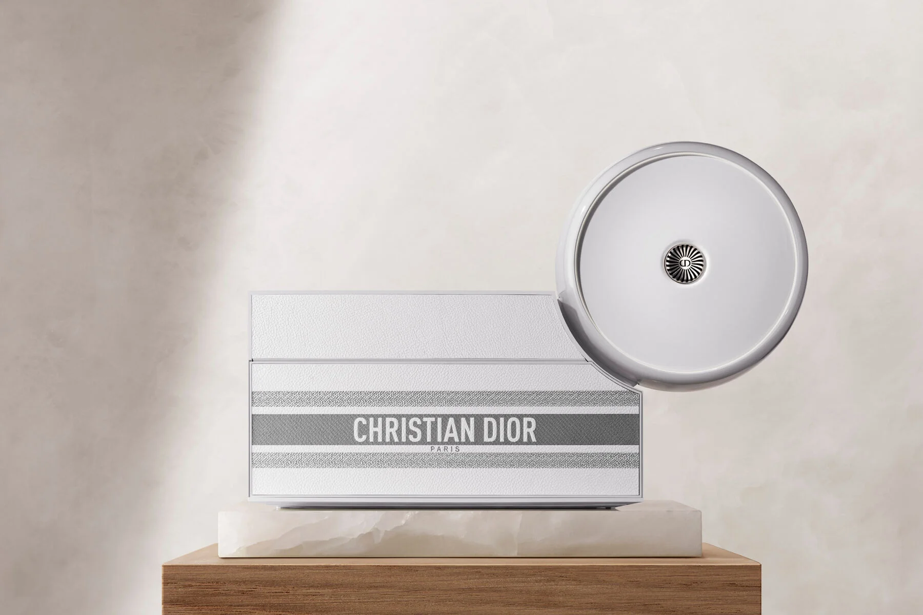 D-Air Fragrance Diffuser - 1