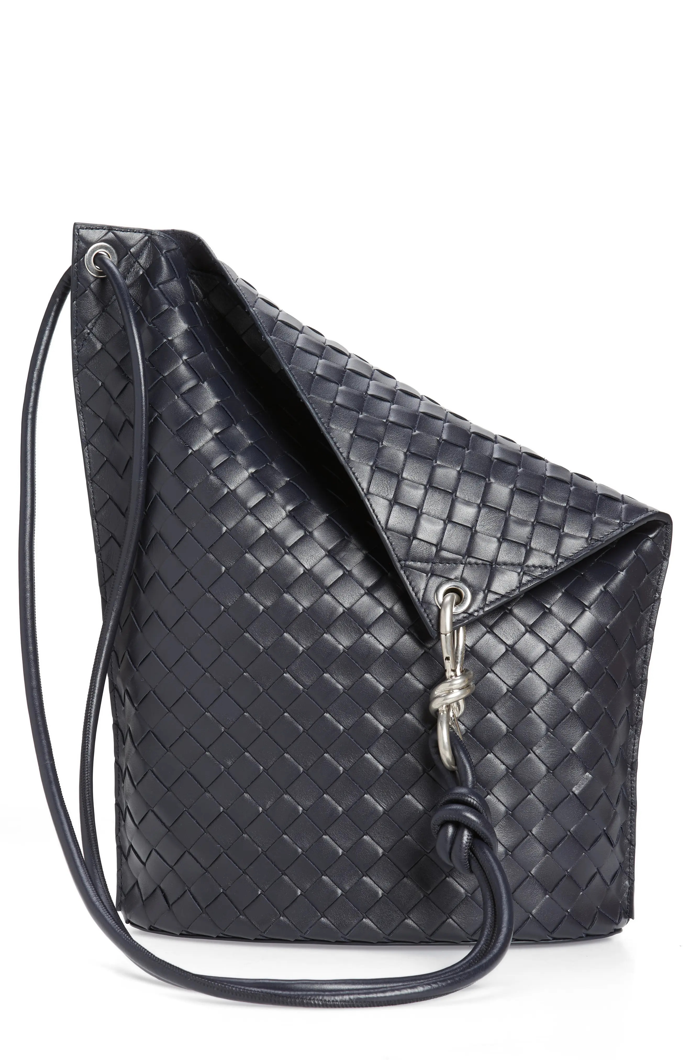 【BOTTEGA VENETA】MEDIUM KNOT BUCKET BAG Bottega Veneta Medium Knot Hook Intrecciato Bucket Bag