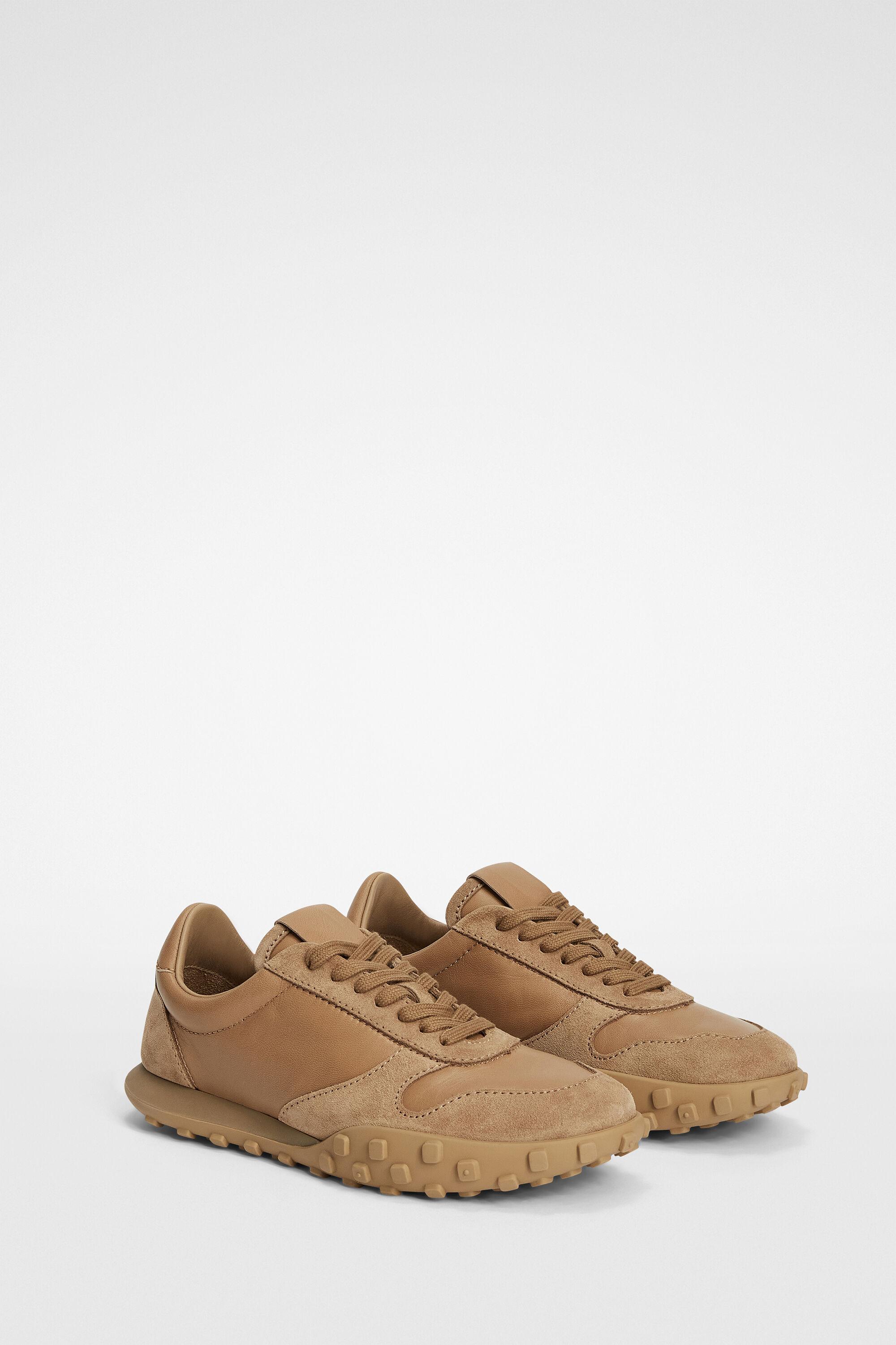 Moon Sneaker - 3