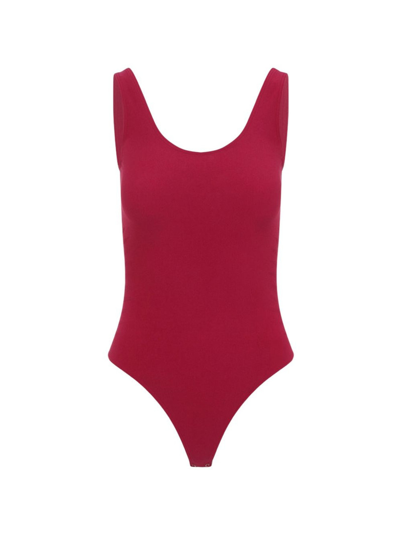 scoop-neck sleeveless bodies 1