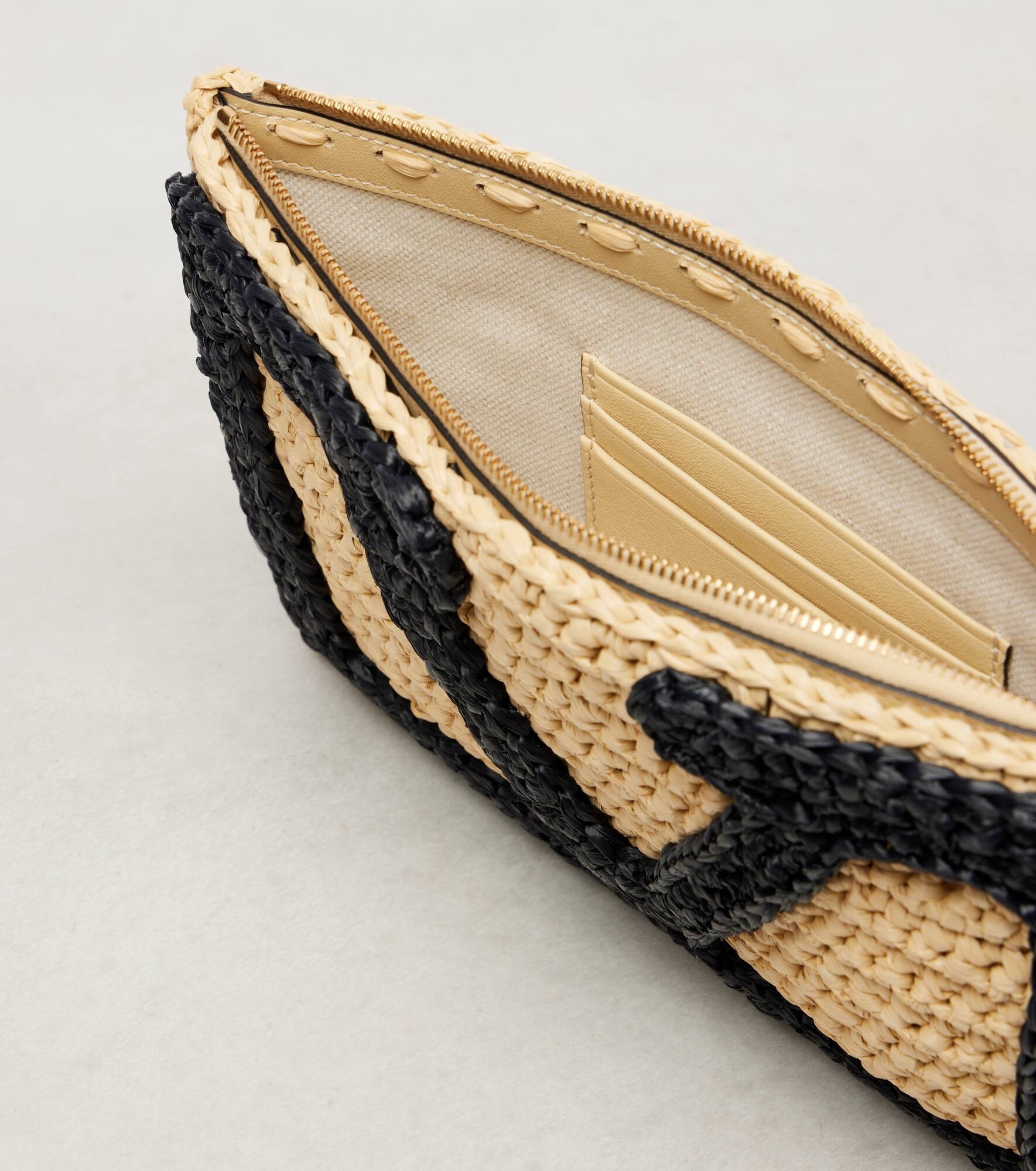 Viva Superstar crochet clutch - 3